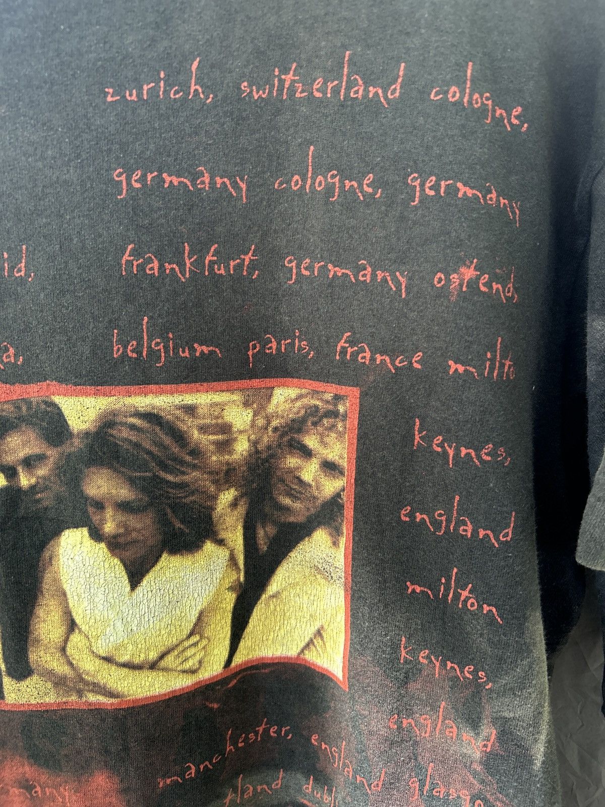 Band Tees These days Bon Jovi vintage 90s tee Size US L / EU 52-54 / 3 - 8 Thumbnail