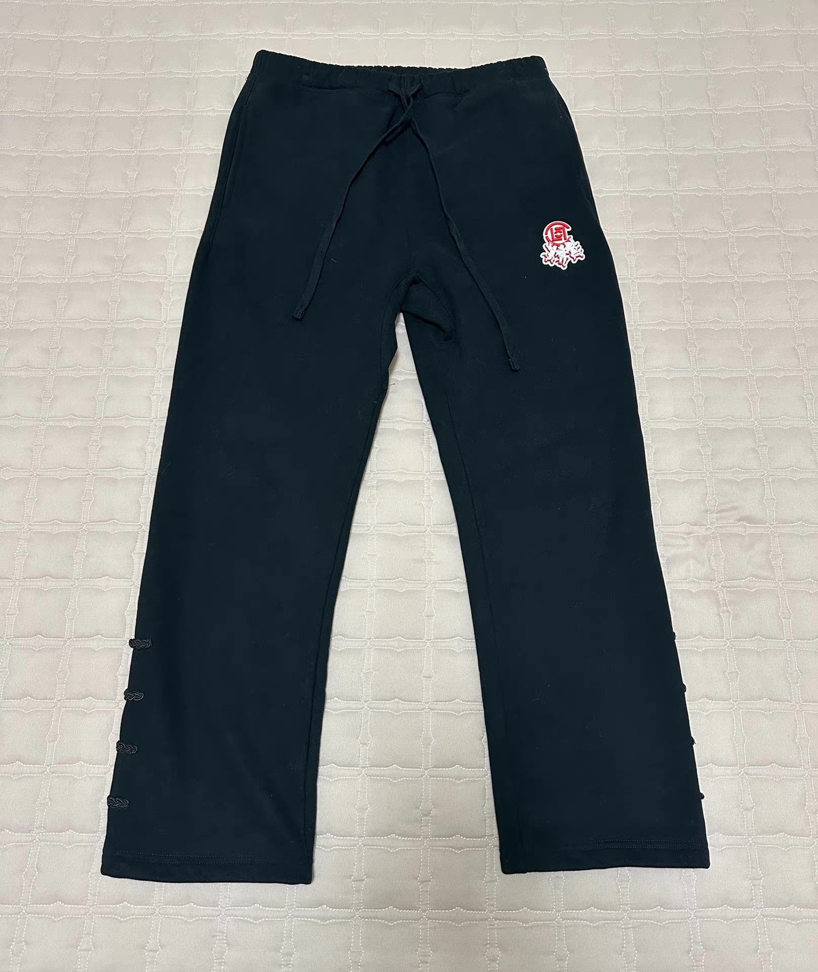 CLOT [CLOT] AFGK x CLOTTEE Co-branded Frog-Button Sweatpants Size US 32 / EU 48 - 1 Thumbnail