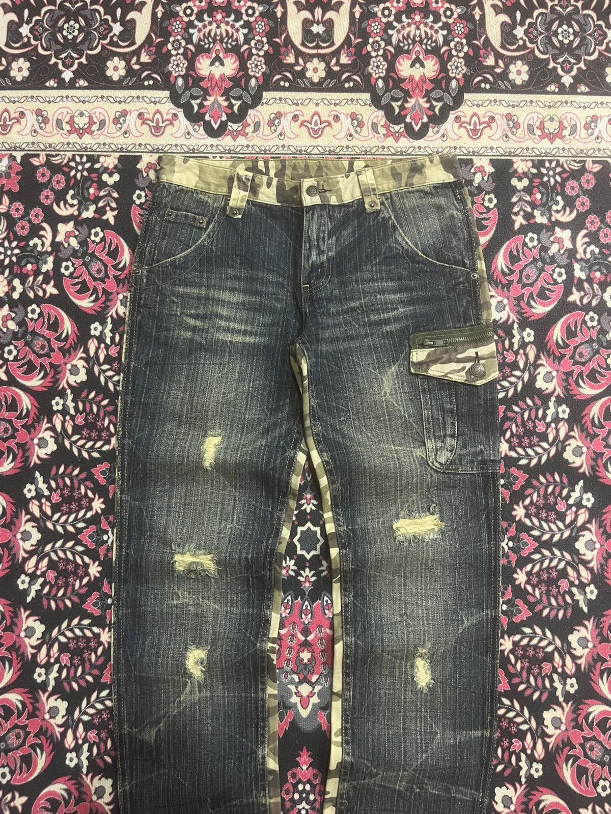 Japanese Brand Vintage Japanese Brand Hybrid Camo Jeans Cargo Style Denim Size US 29 - 3 Thumbnail