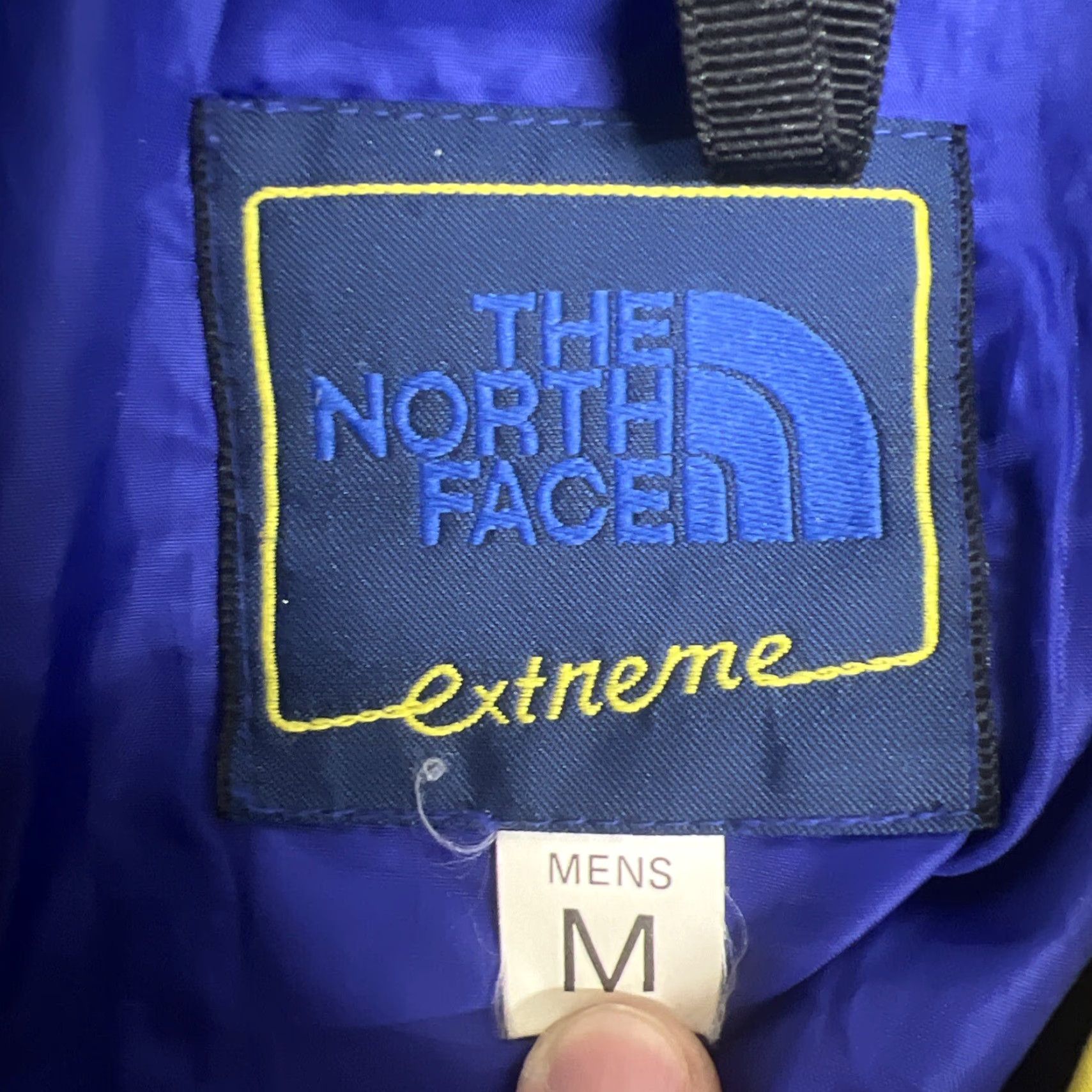 The North Face VTG The North Face Extreme Blue Hooded Jacket Mens Size M Zip Windbreaker Hooded Nylon Jacket Blue Mens M Size US M / EU 48-50 / 2 - 5 Thumbnail