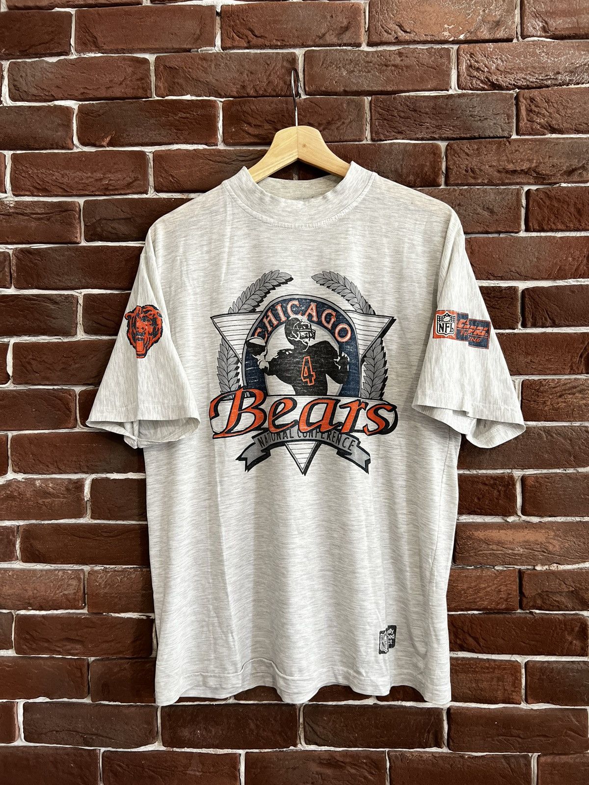 NFL Vintage 90s Chicago Bears T Shirt NFL M Grey Hype Size US M / EU 48-50 / 2 - 1 Thumbnail
