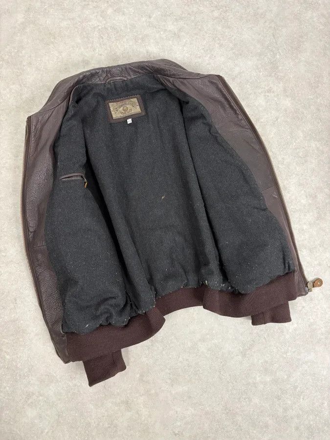 Armani 1990s Armani Brown Leather Bomber Jacket Size US M / EU 48-50 / 2 - 7 Thumbnail