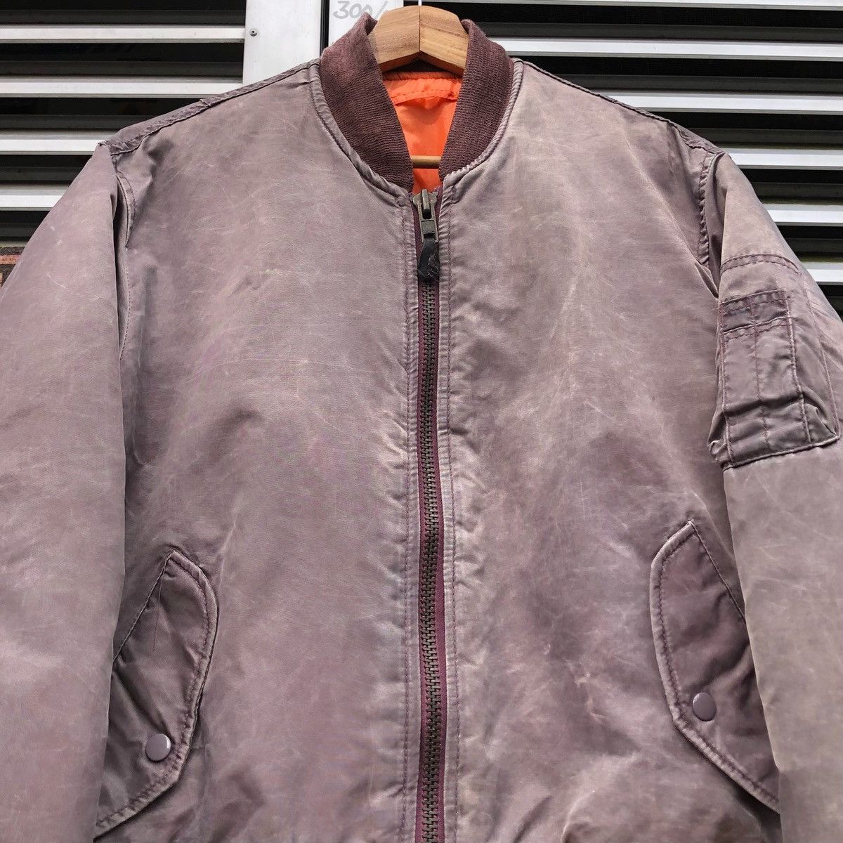 Vintage Vintage Sun Faded Ma-1 Bomber Jacket By Unique Size US M / EU 48-50 / 2 - 3 Thumbnail