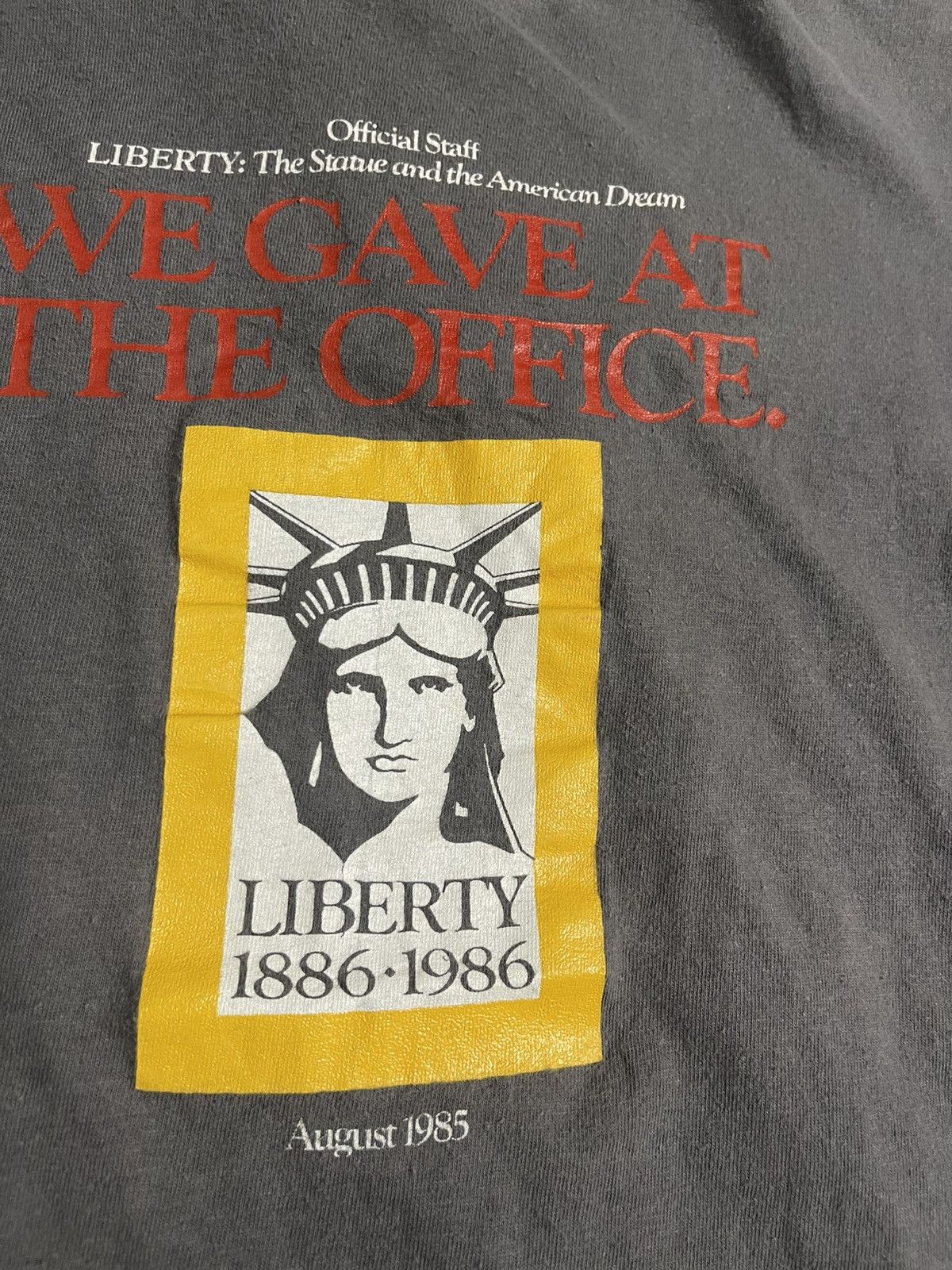 Vintage Rare Vintage 1985 Statue of Liberty Hanes Beefy-T T-Shirt Size US L / EU 52-54 / 3 - 4 Thumbnail
