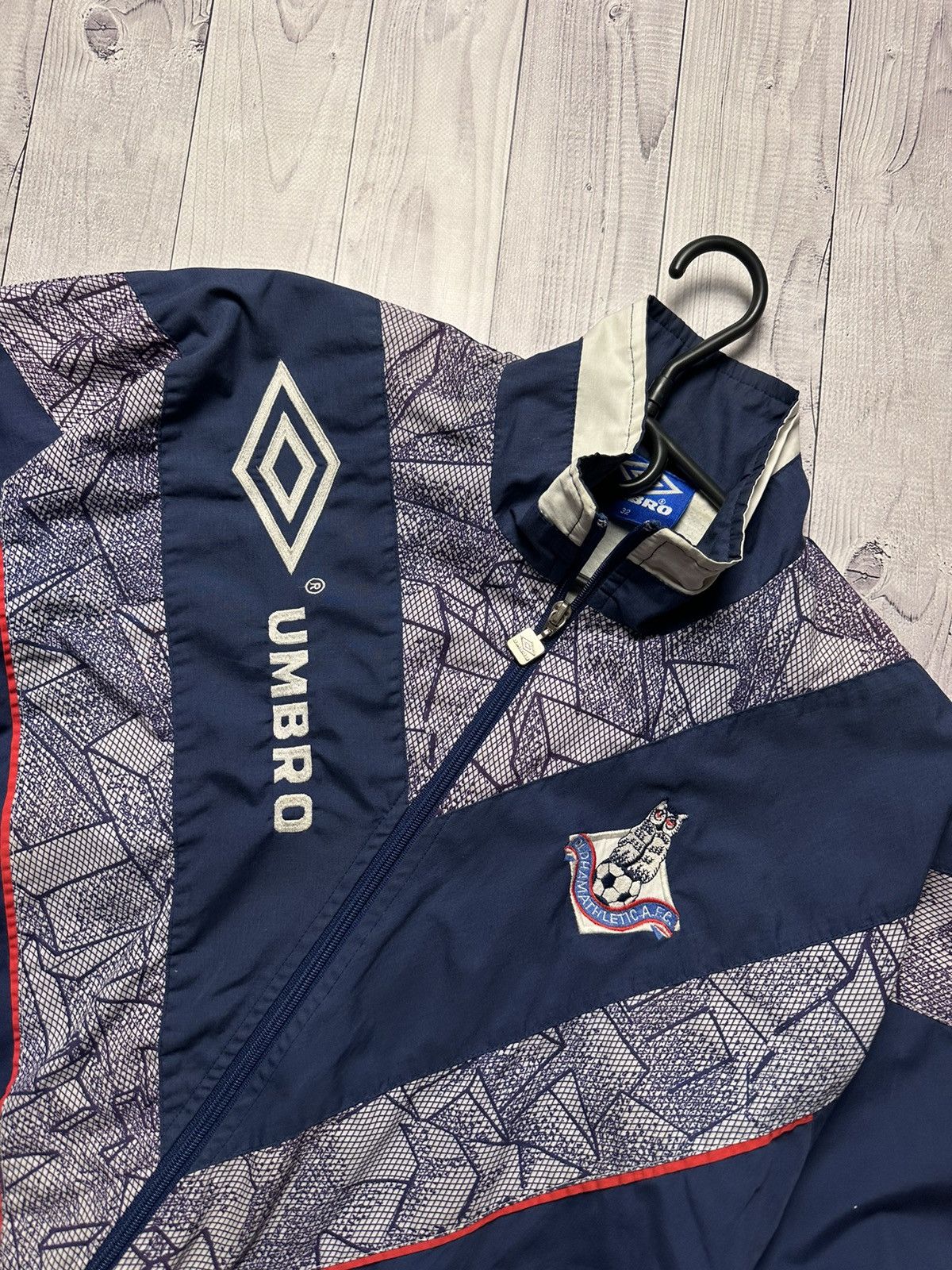 Umbro × Vintage Vintage Umbro pro training Oldhamathletic AFC soccer jacket Size US XS / EU 42 / 0 - 4 Thumbnail