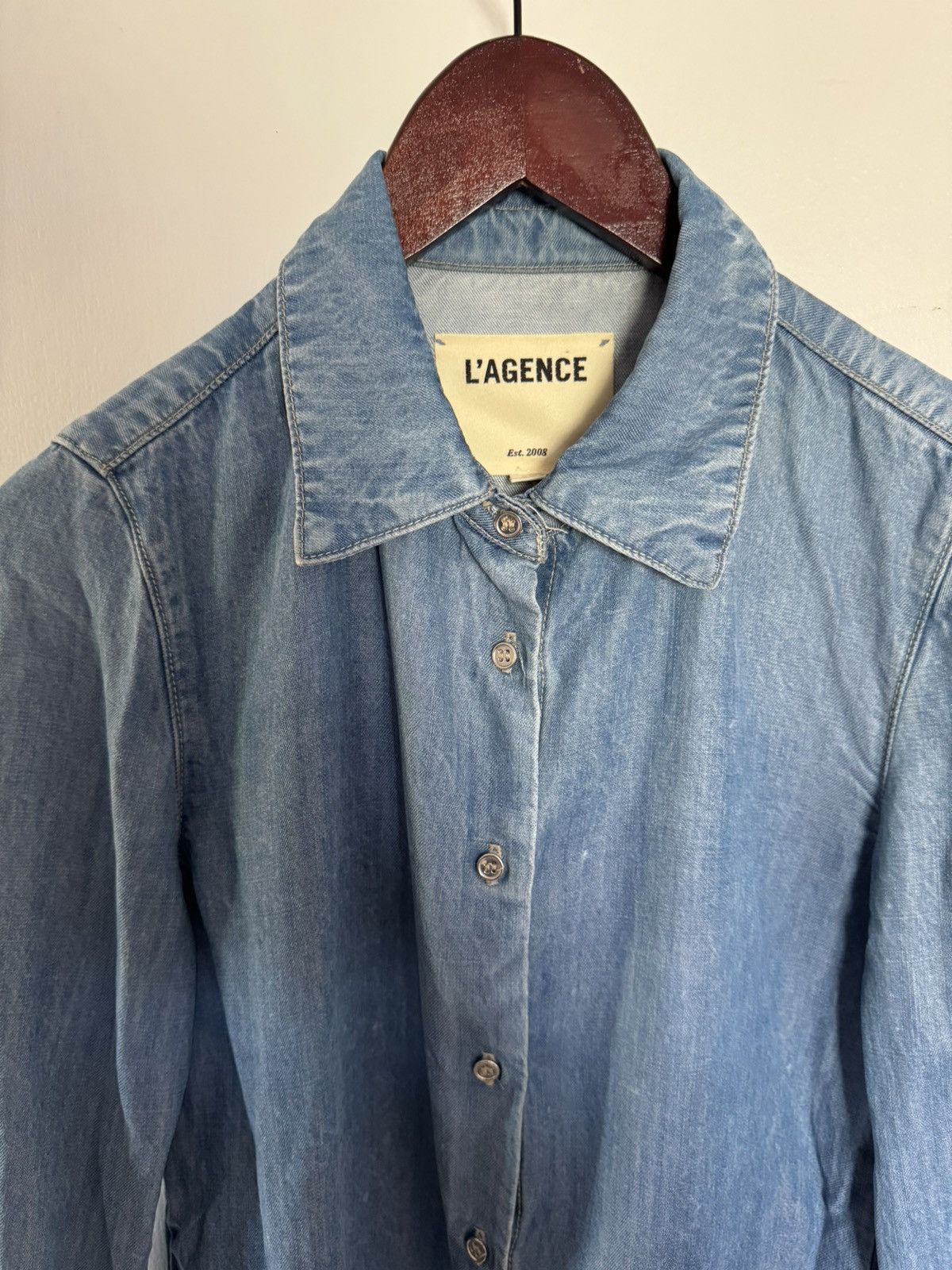 L'AGENCE L’Agence XS Carine Slim Fit Shirt in Light Vintage shirt Size XS / US 0-2 / IT 36-38 - 3 Thumbnail