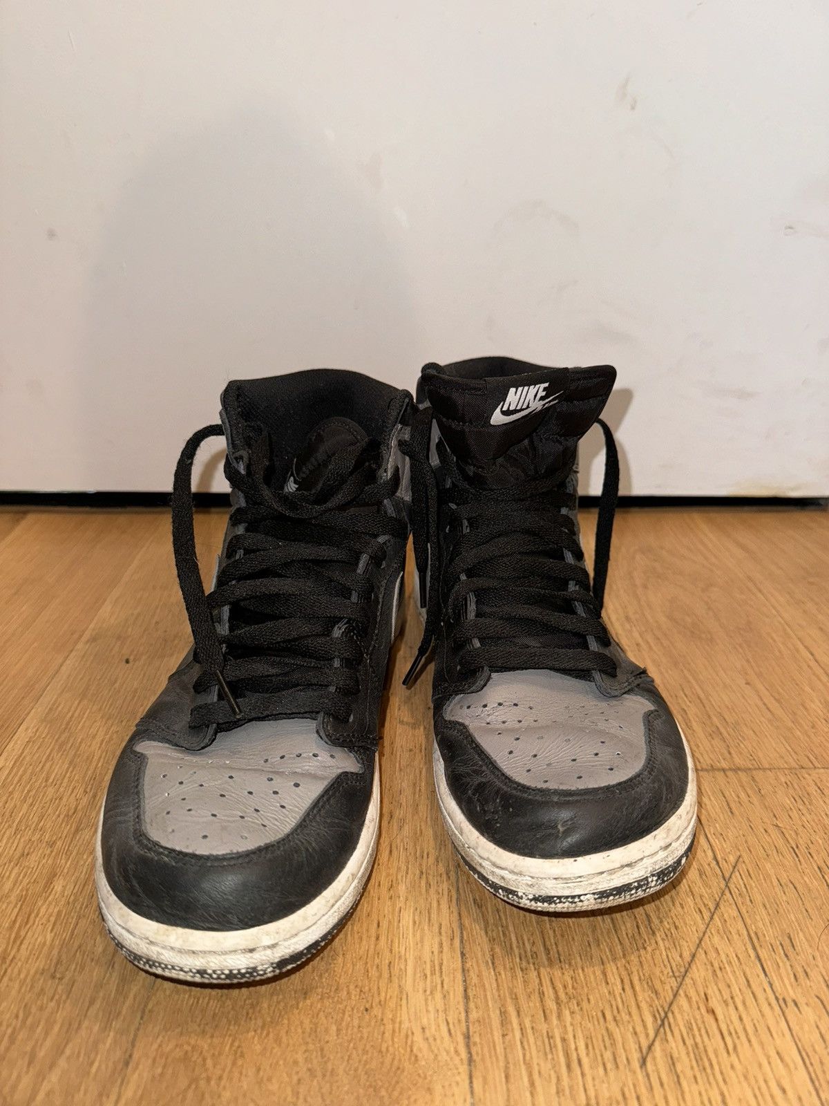 Jordan Brand × Nike Air Jordan 1 “Shadow” Size US 9.5 / EU 42-43 - 4 Thumbnail
