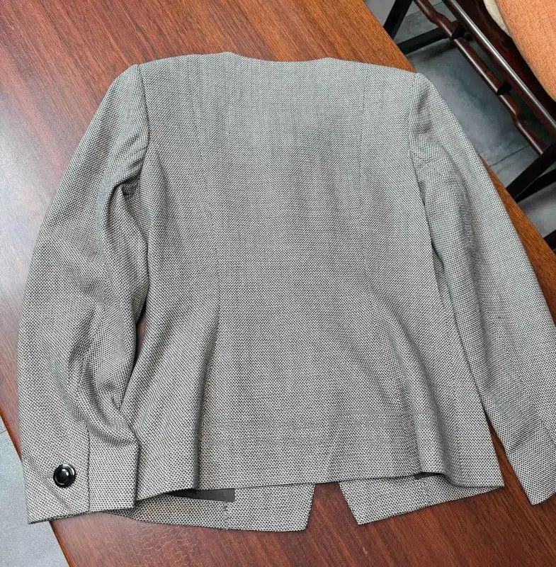 Yves Saint Laurent Yves Saint Laurent Colorblock Wool Cardigan . Size XXS / US 00 / IT 34 - 5 Thumbnail