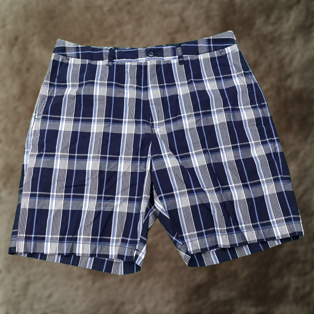 Croft & Barrow Croft & Barrow Bermuda Shorts Mens 36 Blue Plaid Cotton 9 Inseam Pockets Front Flat Front Zip Button Casual Summer Mens Size US 36 / EU 52 - 1 Thumbnail