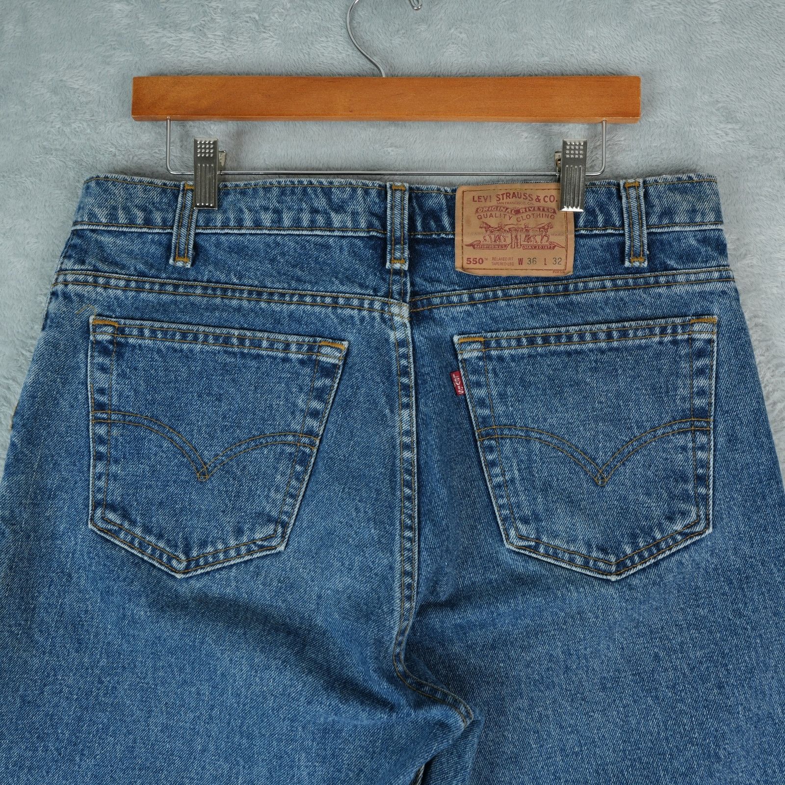 Levi's Vintage 1994 Levis 550 Jeans 36x32 Relaxed Fit Tapered Leg Size US 36 / EU 52 - 10 Thumbnail