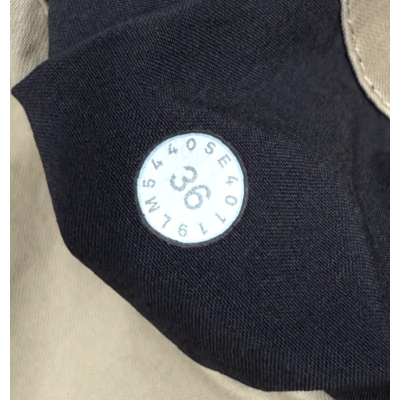 Lululemon Lululemon Pants Mens 36 Beige Commission Chino Flat Front Casual Travel 36x29 Slim Straight Logo Pockets Zip Regular Size Type: Pants Size US 36 / EU 52 - 3 Thumbnail