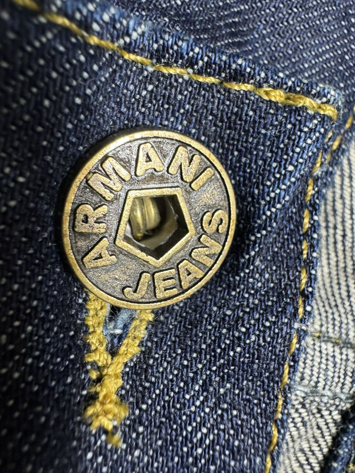 Armani Armani Jeans Baggy Big Logo Denim Luxury Vintage Size 34 Size US 34 / EU 50 - 4 Thumbnail
