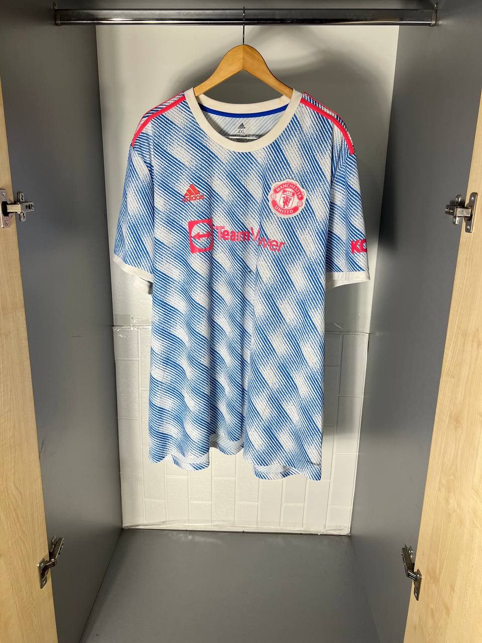Adidas VINTAGE ADIDAS FC MANCHESTER UNITED ENGLAND SOCCER JERSEY Size US XXL / EU 58 / 5 - 7 Thumbnail