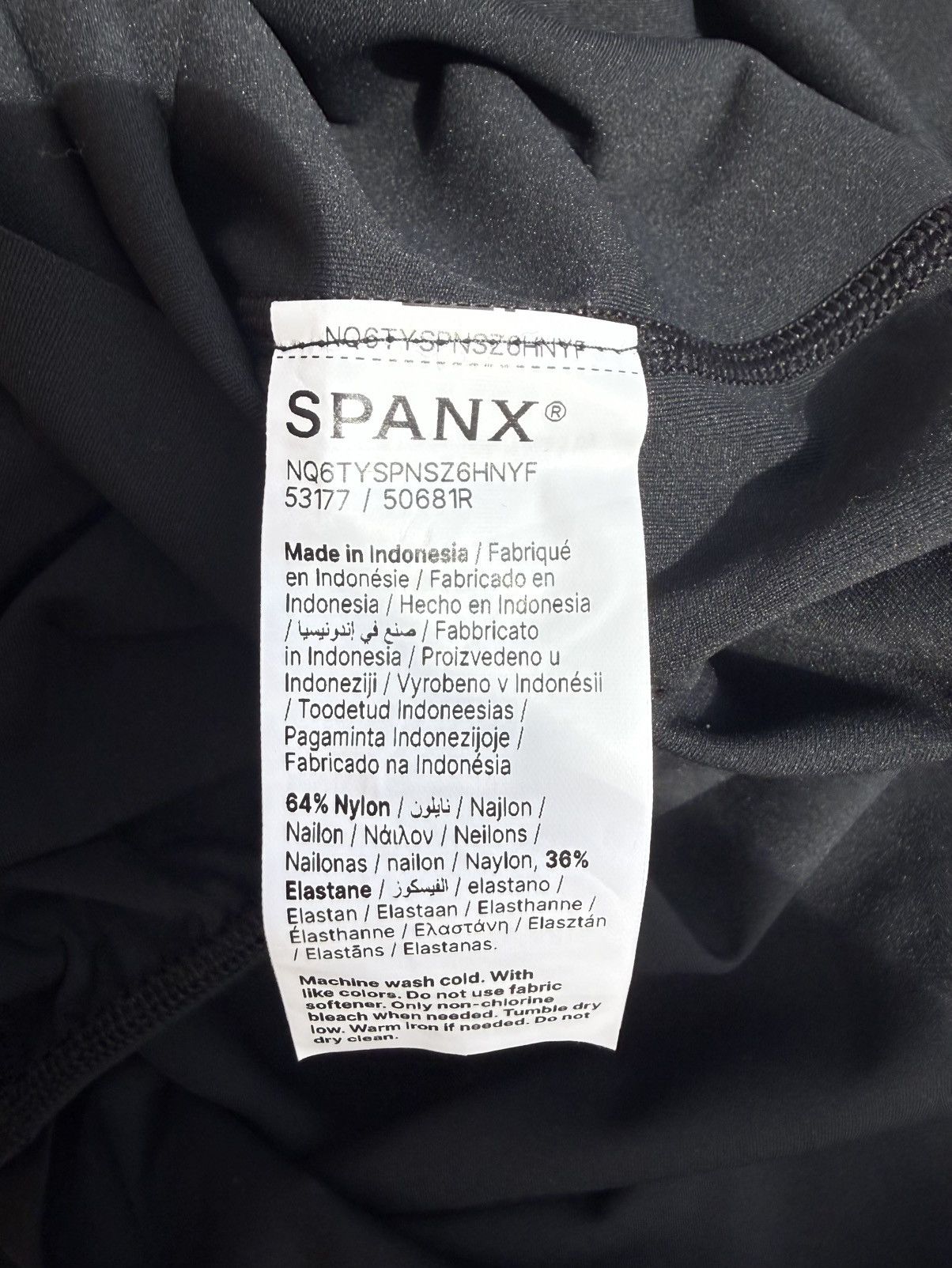 Spanx SPANX Shape Black Get Moving Zip Front Active Dress Shorts Size S / US 4 / IT 40 - 15 Thumbnail