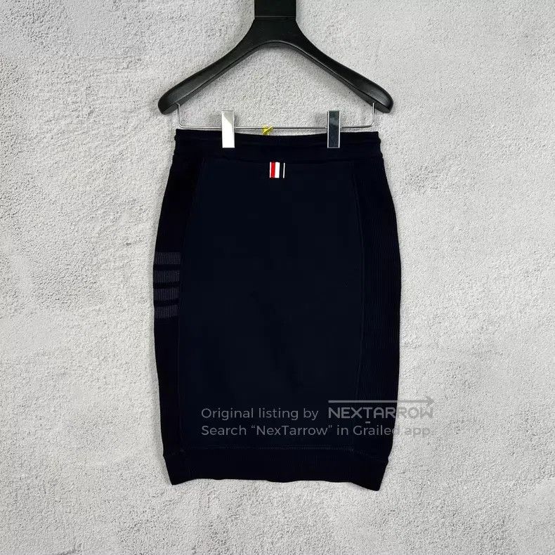 Thom Browne Thom Browne Classic Four-Stripe Knee-Length Skirt Size 26" / US 2 / IT 38 - 2 Thumbnail