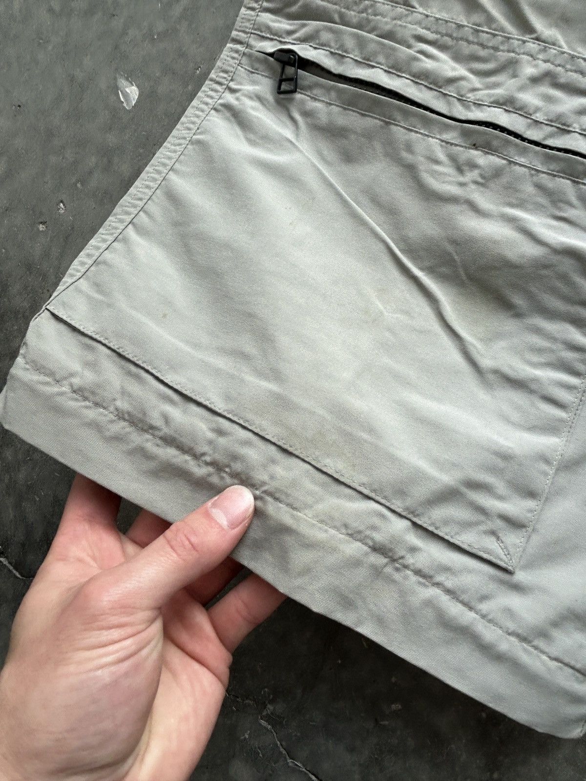 Vintage Vintage Y2K On The Brink Nylon Cargo Shorts OTB Size US 33 - 5 Thumbnail