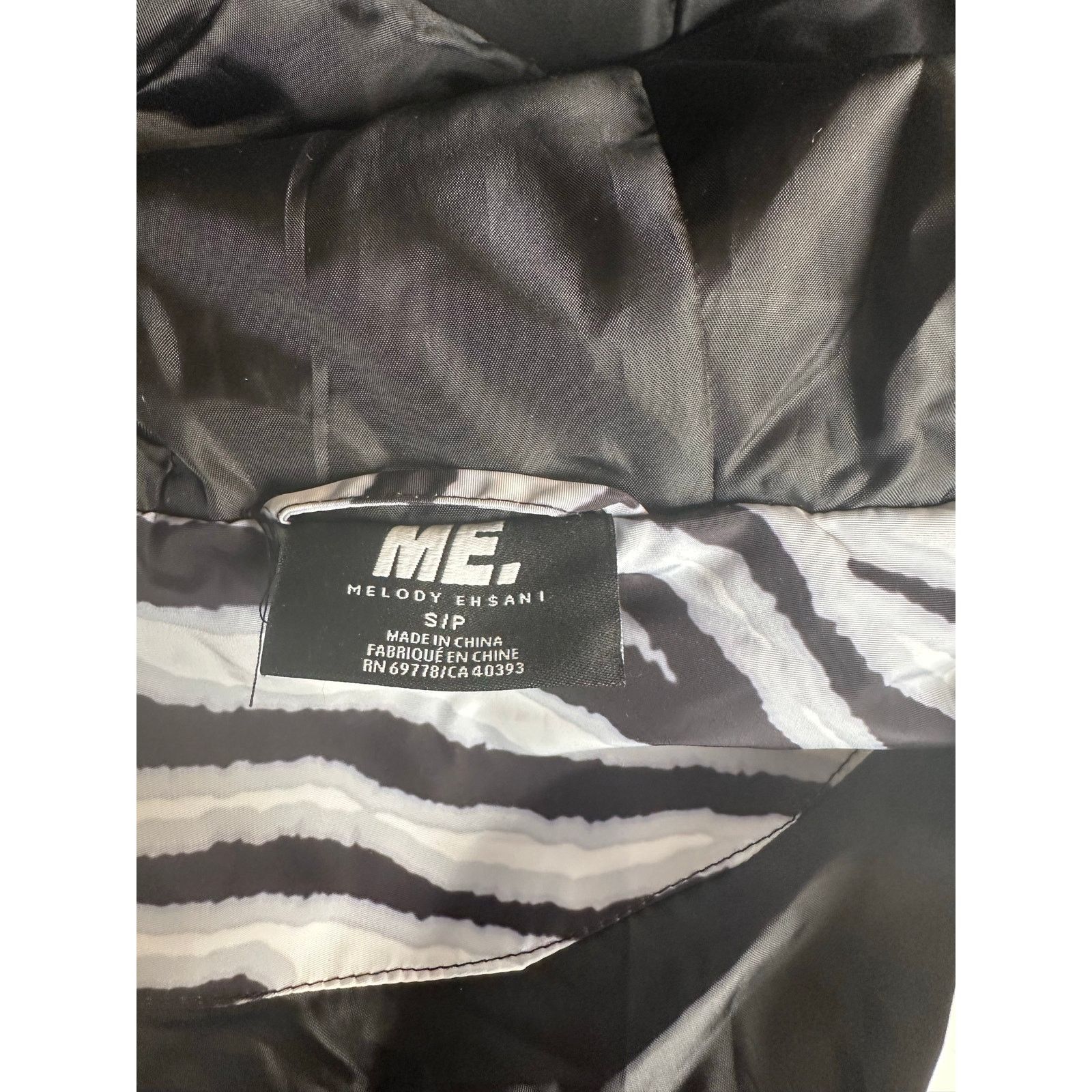 Foot Locker Melody Ehsani Zebra Puffer Jacket - Size S - NEW Size S / US 4 / IT 40 - 9 Thumbnail