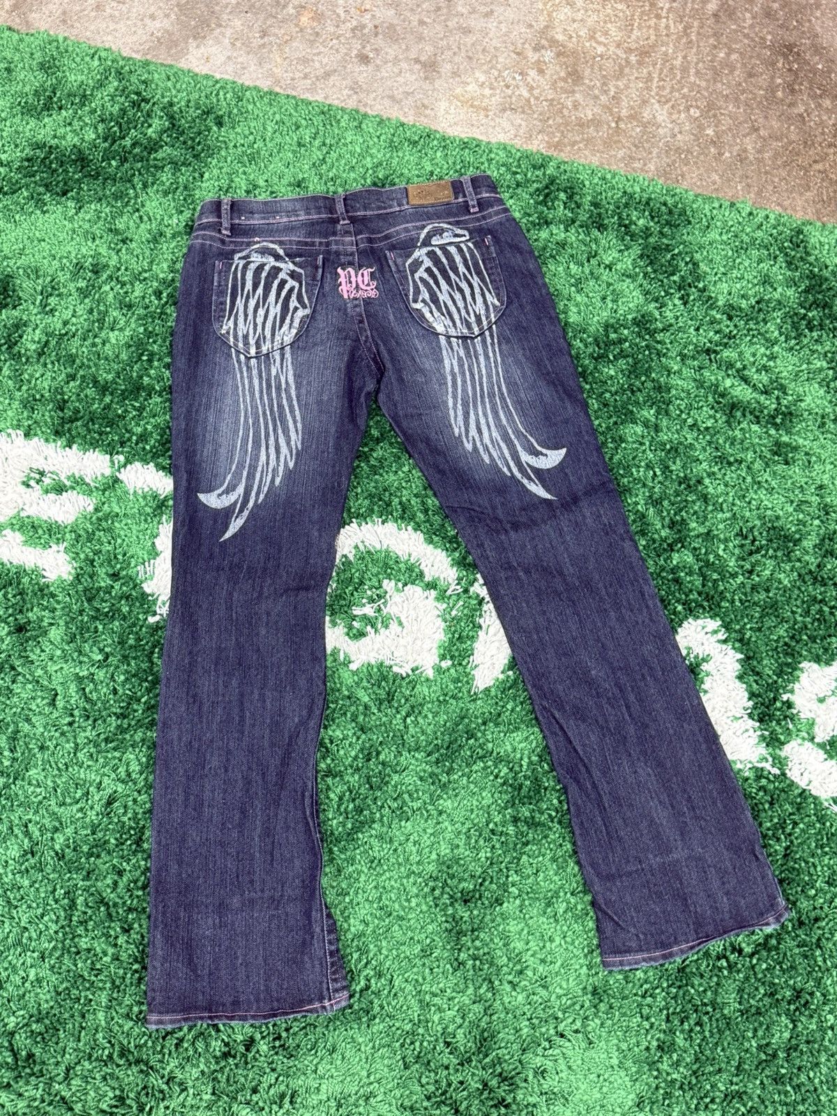 Juicy Couture Jeans RARE Juicy Couture Denim Paint Angel Wings Pink Y2K Jeans 28 Size 28" / US 6 / IT 42 - 1 Thumbnail
