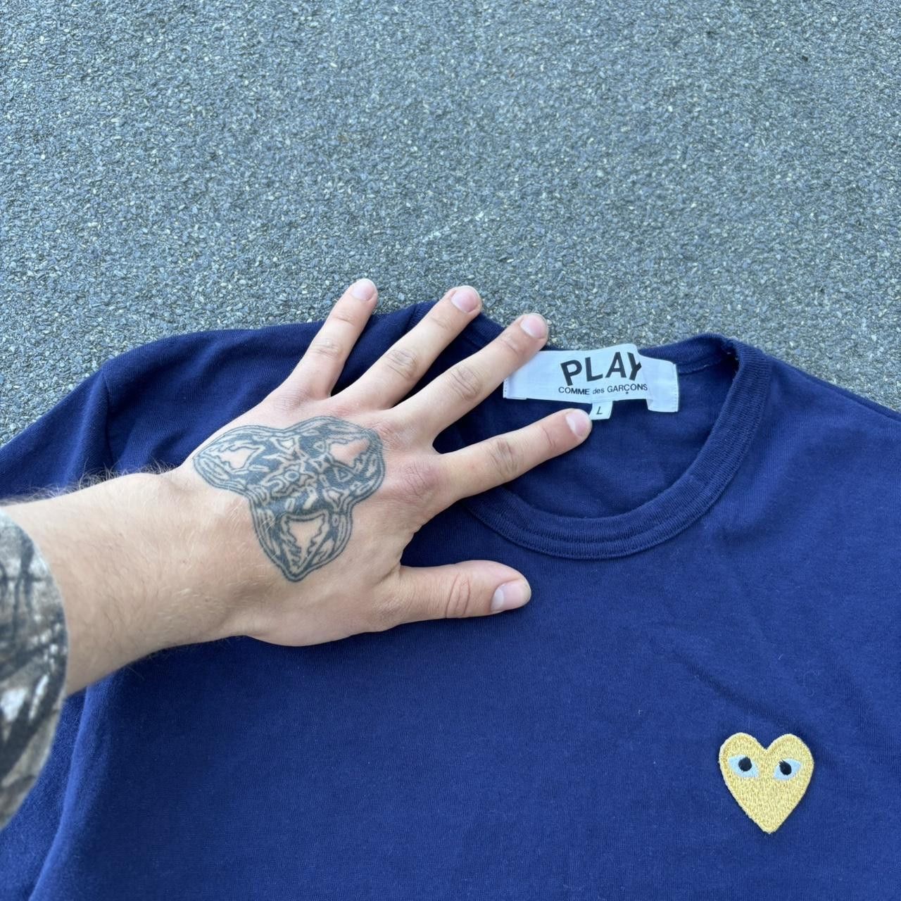 Comme des Garcons PLAY × Japanese Brand × Vintage Vintage y2k 90s Comme des Garçons Play heart logo t-shirt Size US L / EU 52-54 / 3 - 4 Thumbnail