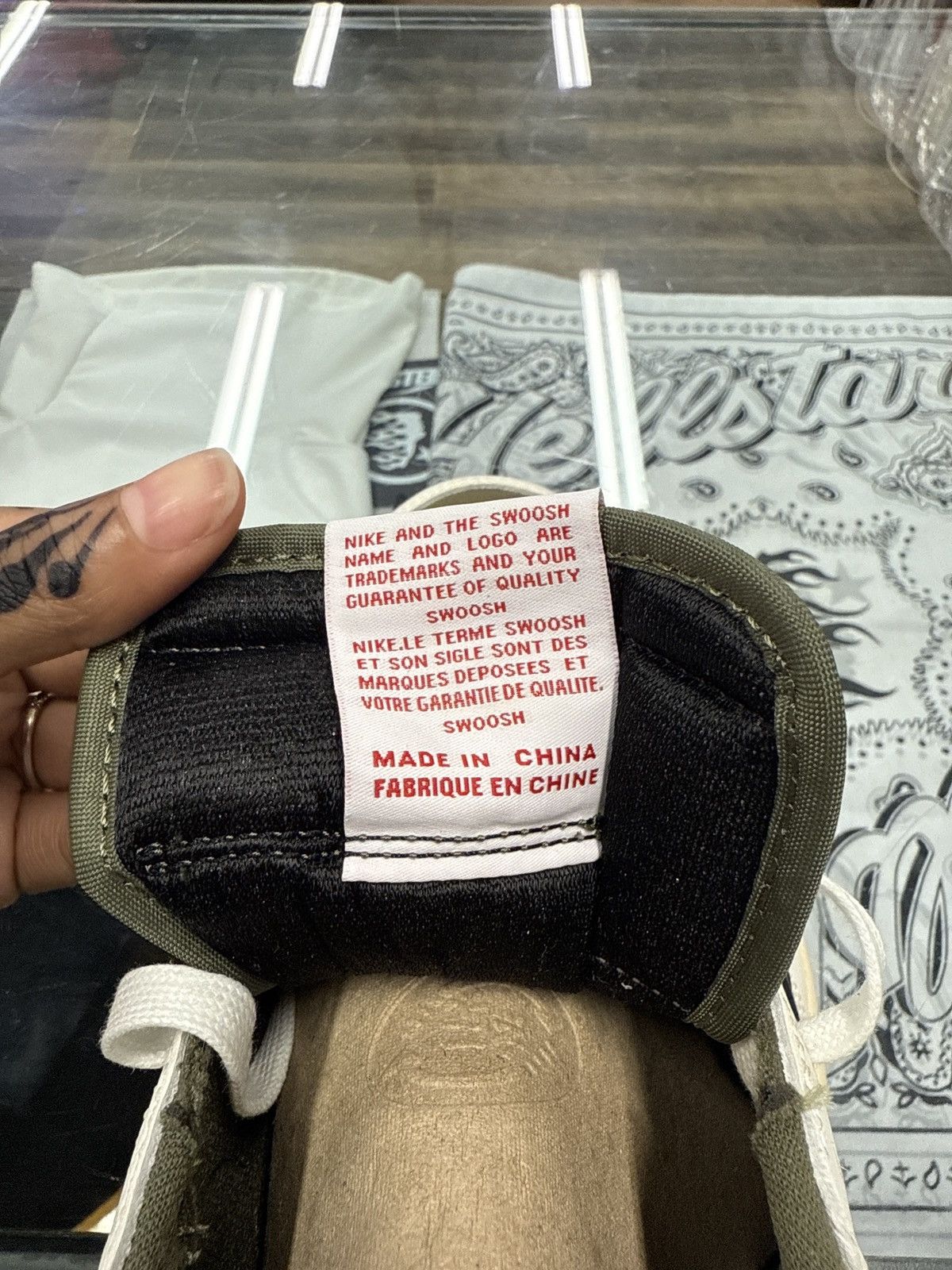 Nike Travis Scott x Air Jordan Low OG SP ‘Medium Olive’ Size US 10 / EU 43 - 10 Thumbnail