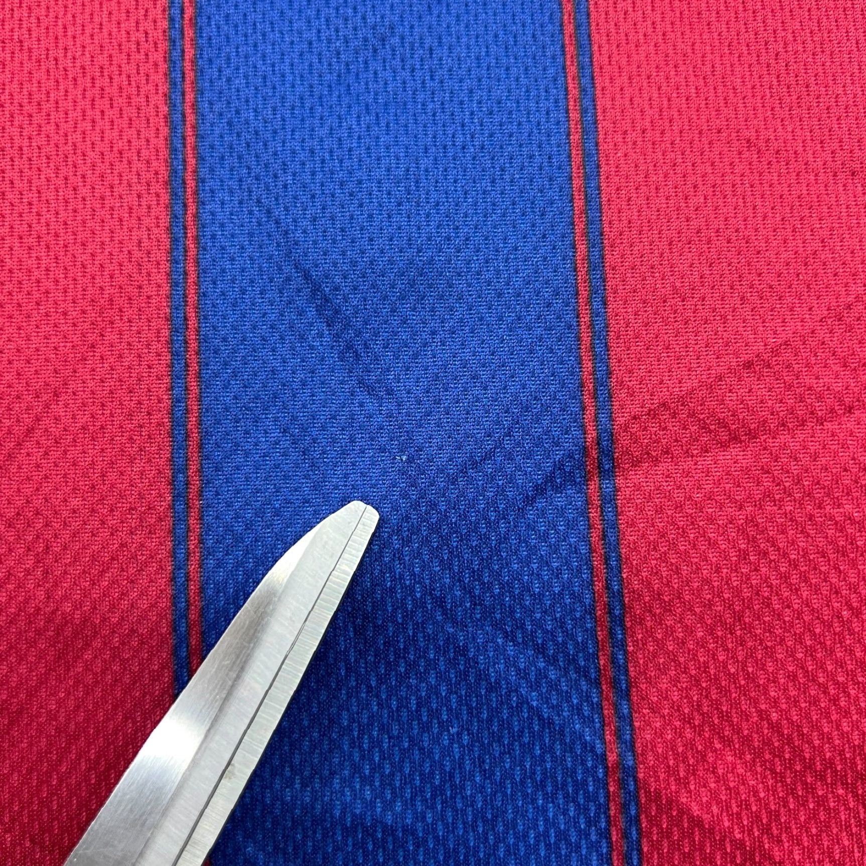 Nike Nike Barcelona 2009 2010 Home Football Jersey Mens Large Shirt L Multicolor Nike Adult Football Jersey Mens Large Shirt Size US L / EU 52-54 / 3 - 5 Thumbnail