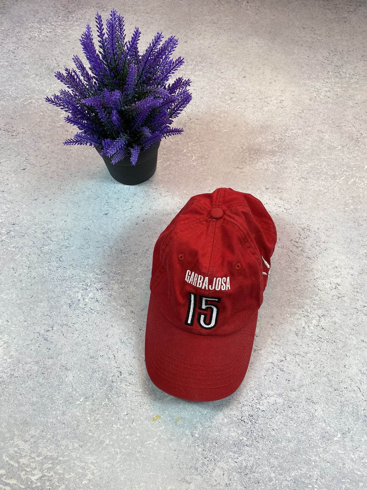 Champion × NBA × Vintage Vintage Champions Garba Josa Men’s Red NBA Cap Size ONE SIZE - 1 Thumbnail