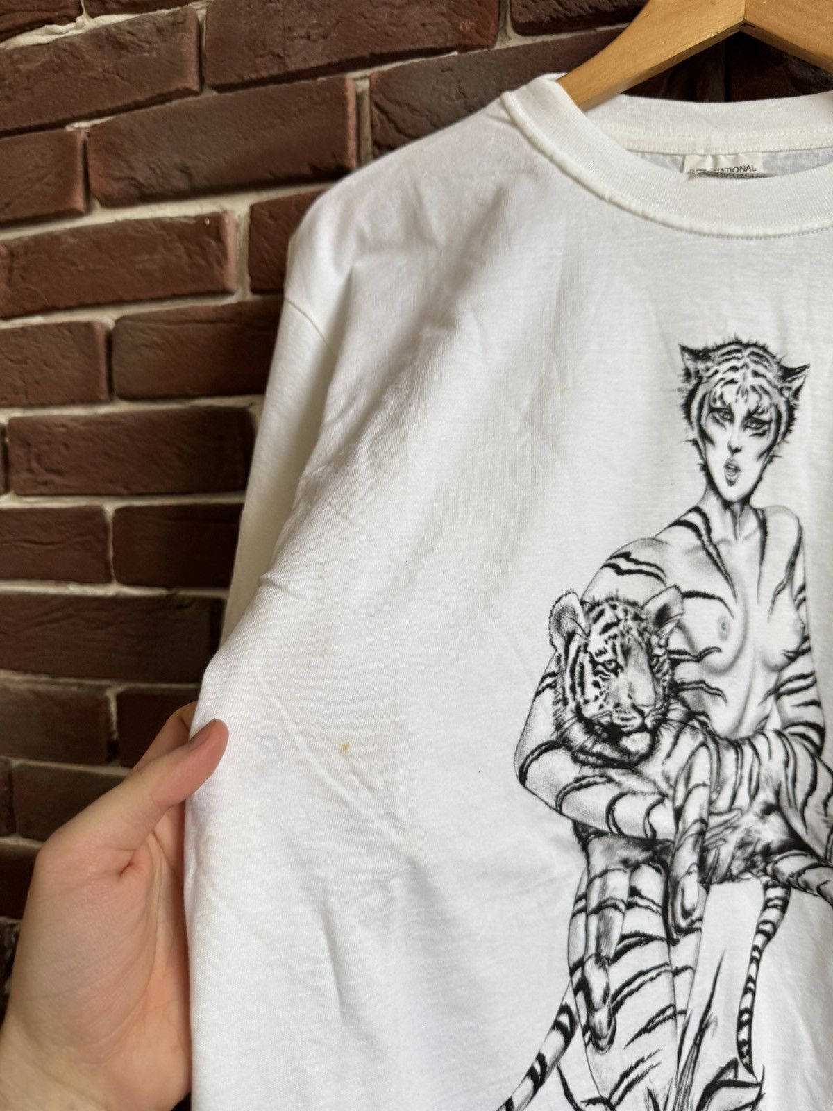 Band Tees Rare Vintage Olivia Berardinis Zebra Pin Up Sexy Art Tee 90s Size US XL / EU 56 / 4 - 5 Thumbnail