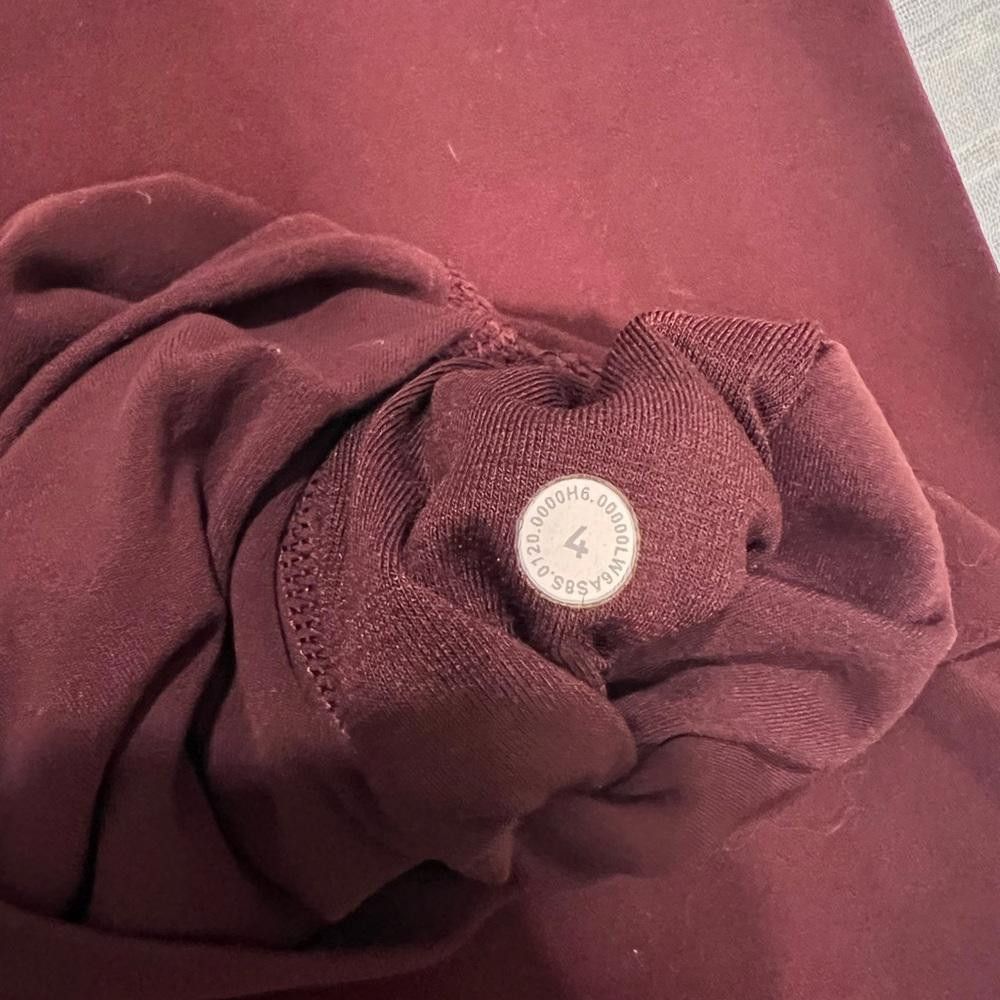 Lululemon Size 4 Lululemon Cropped Aligns Size 27" / US 4 / IT 40 - 4 Thumbnail