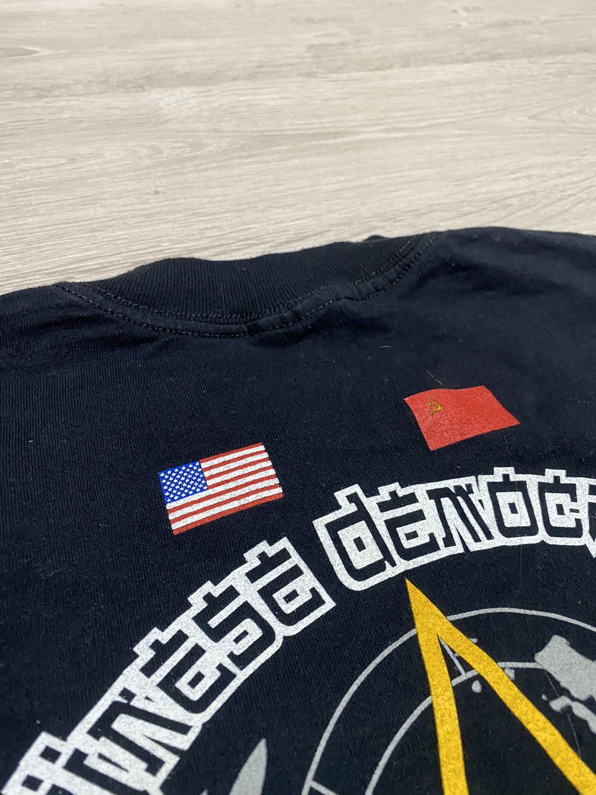Guns N' Roses Vintage Guns n Roses world tour 2002 China dragon size XL Size US XL / EU 56 / 4 - 8 Thumbnail