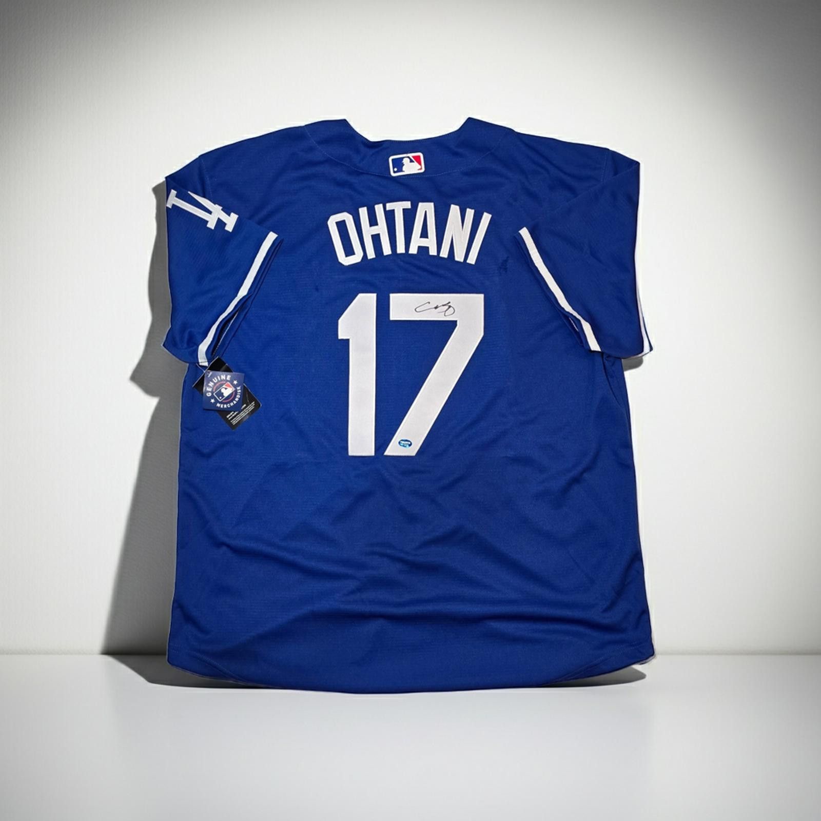 Other Shohei Ohtani LA Dodger autographed baseball jersey COA Size ONE SIZE - 1 Thumbnail