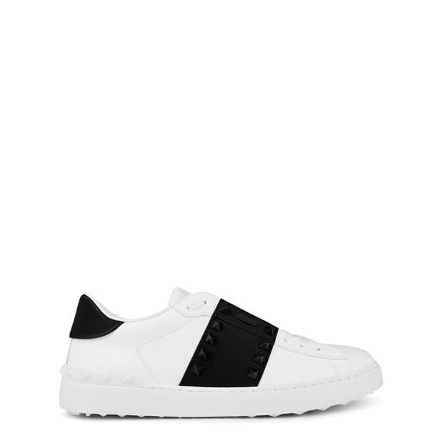 o1g2r1mq0824 Rockstud Leather Low Sneakers in Bianco Nero