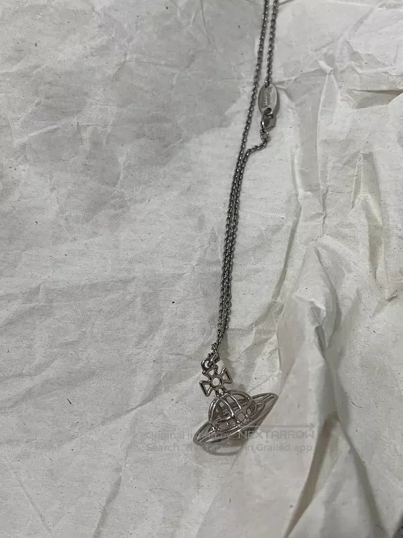 Vivienne Westwood Vivienne Westwood Bow Saturn Pendant Necklace Orb Size ONE SIZE - 1 Thumbnail