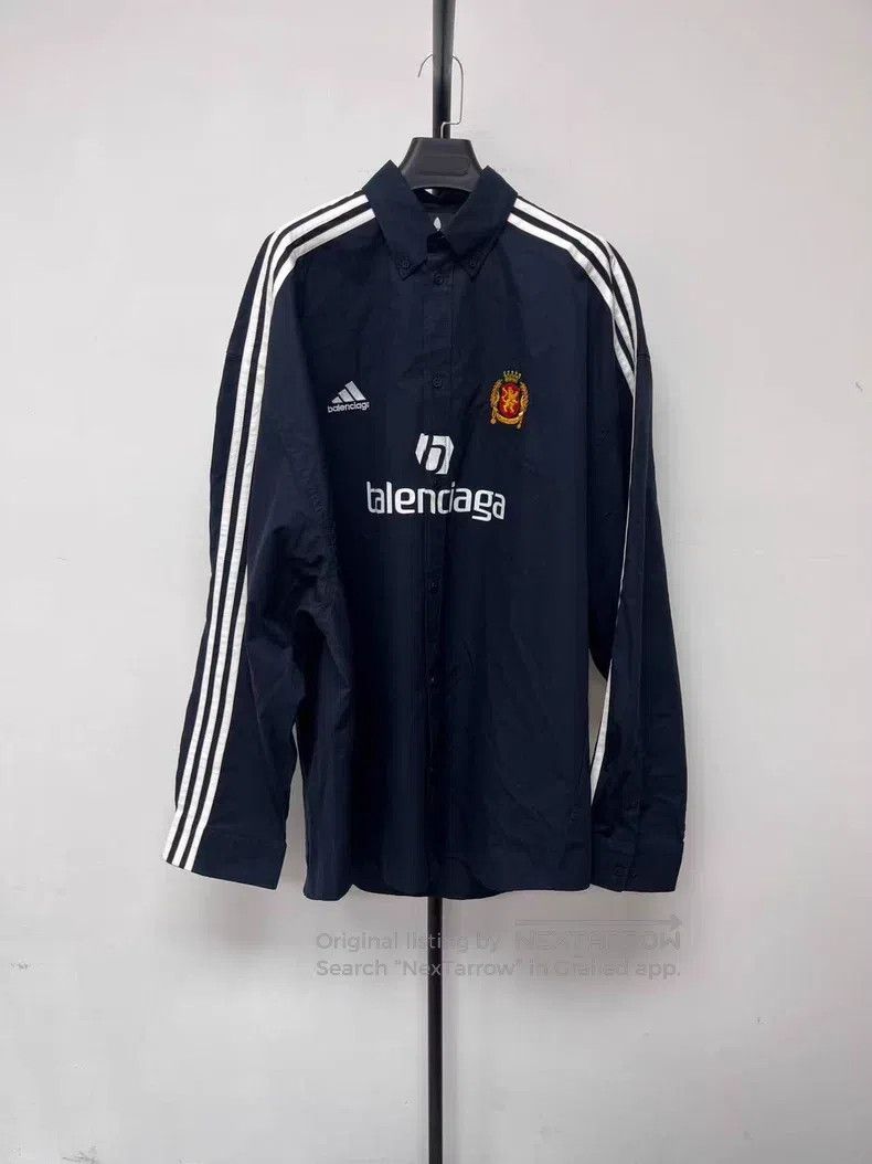 Balenciaga Balenciaga adidas Deep Blue Jersey Shirt Size US L / EU 52-54 / 3 - 1 Thumbnail