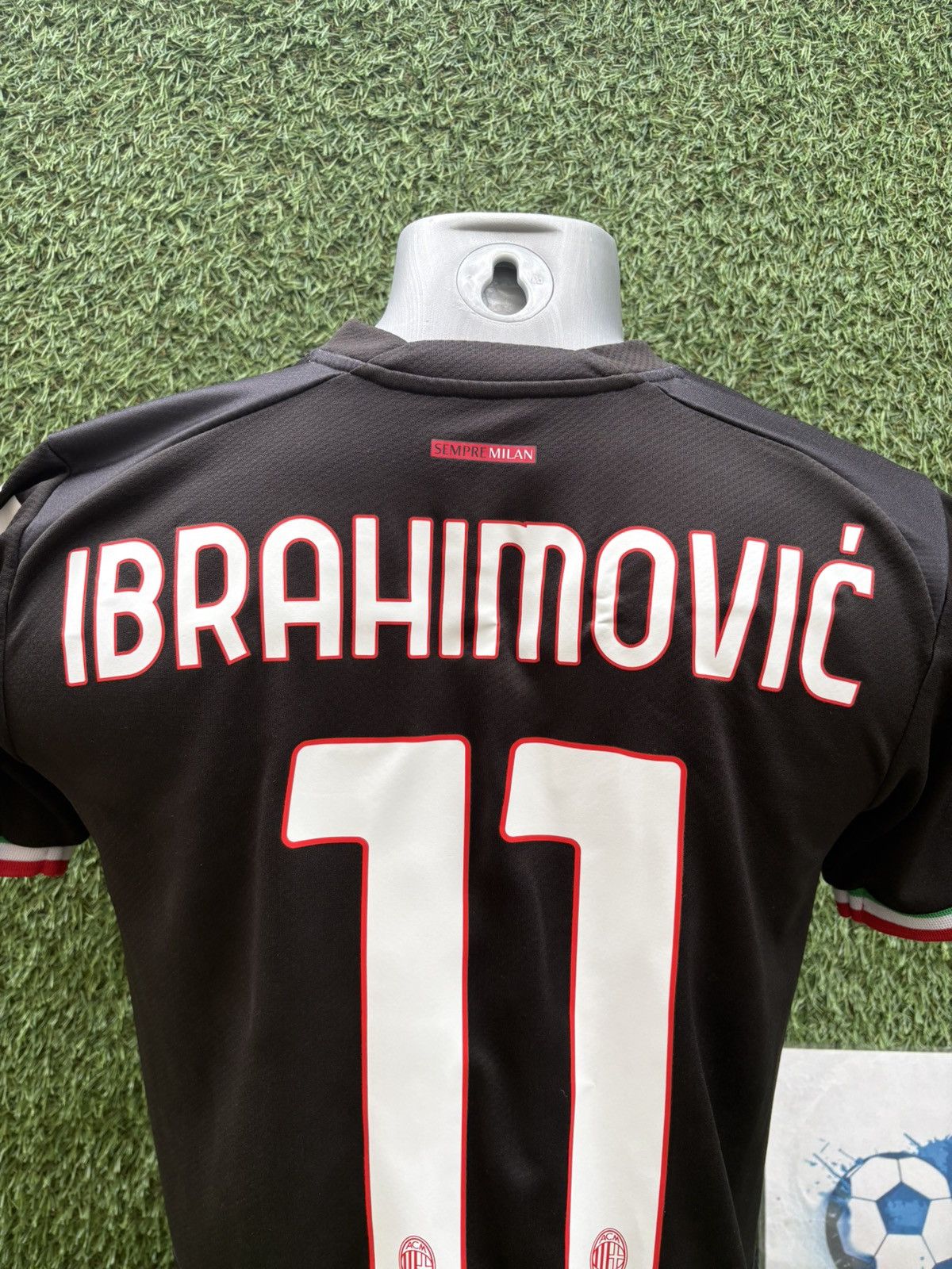 Puma Jersey ibrahimovic milano Size US XS / EU 42 / 0 - 5 Thumbnail
