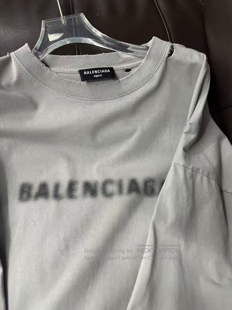 Balenciaga Balenciaga Gray Hole Short-sleeve, Size S Size US S / EU 44-46 / 1 - 2 Thumbnail