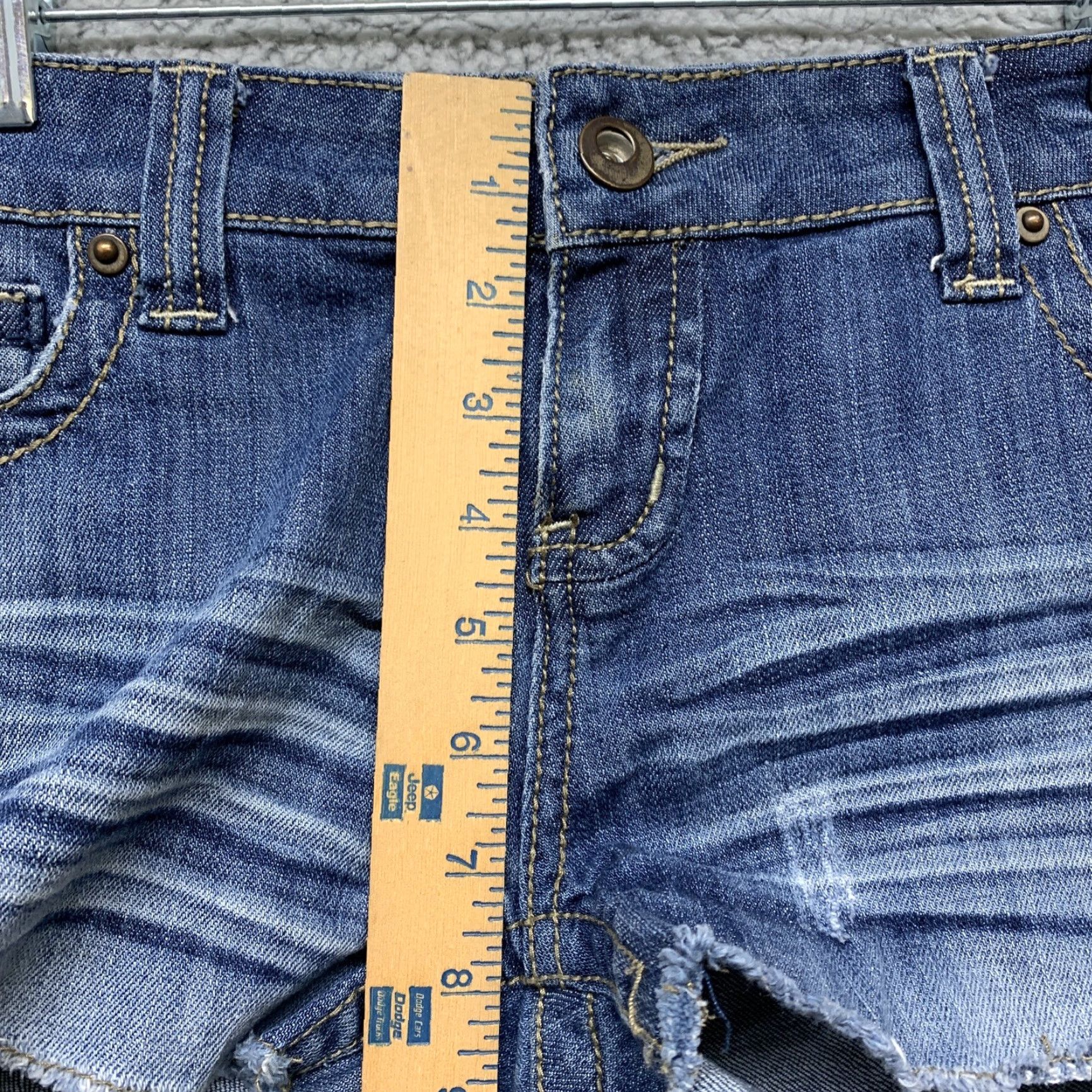 Denime 1st Kiss Blue Denim Shorts Junior Misses Stretch 31" Waist 7" Low Rise Regular Womens Jeans Shorts Summer Boy/Girls? Size 26" / US 2 / IT 38 - 4 Thumbnail