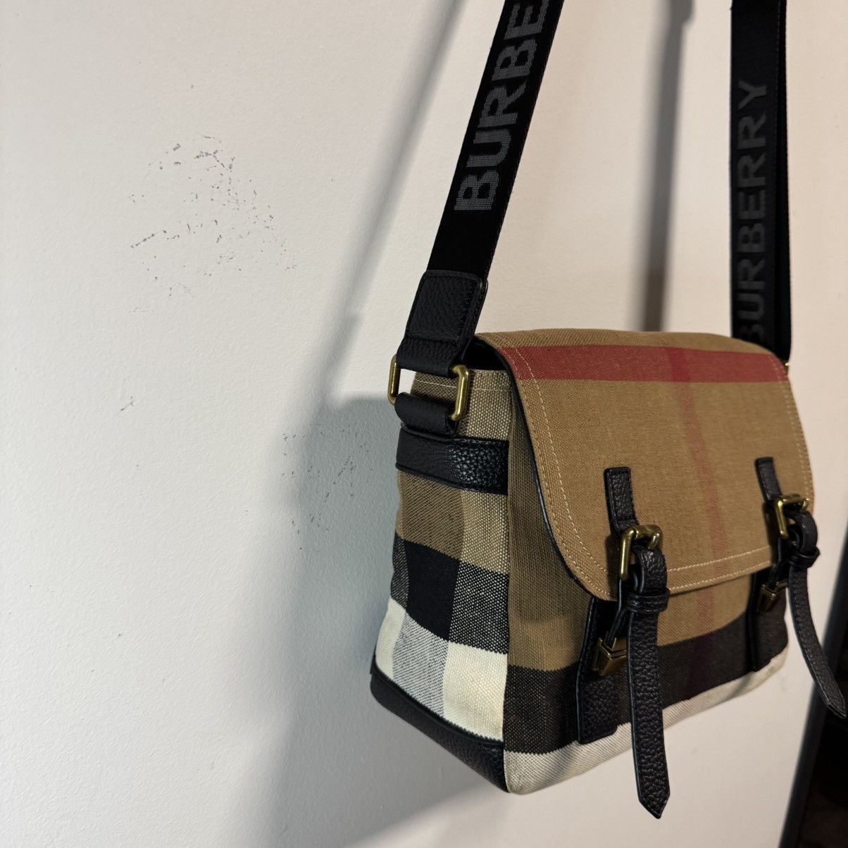 Burberry BURBERRY Canvas Mega Check Messenger Bag Crossbody LIKE NEW Size ONE SIZE - 3 Thumbnail