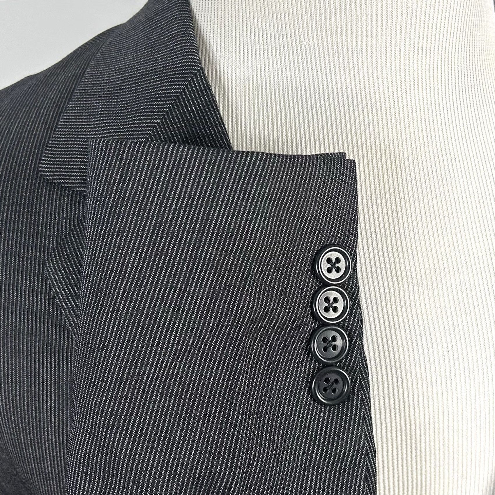 Hart Schaffner Marx Hart Schaffner Marx 46L Travelor Suit 2 Piece Black Striped Pleated Two Button Wool Wool Jacket Pants Men Regular Formal Business Wedding 46 Mens Size 38R - 4 Thumbnail