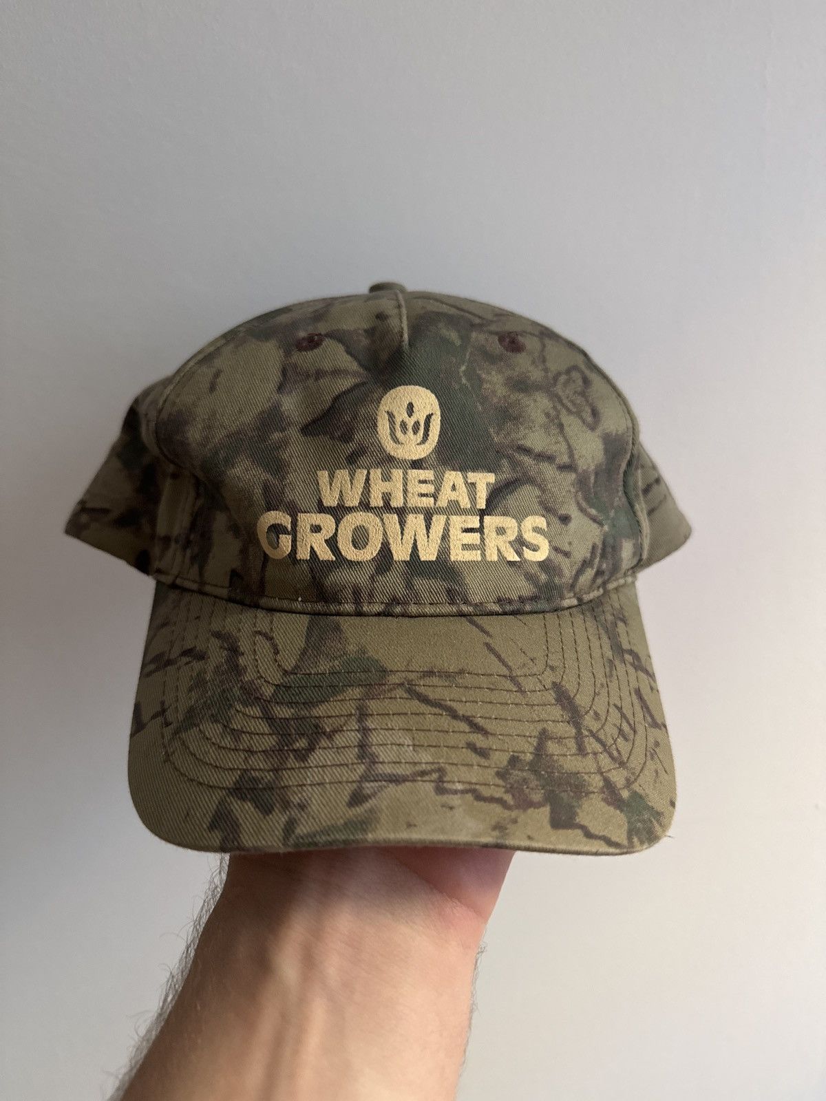 Vintage Wheat Growers realtree camo Size ONE SIZE - 1 Thumbnail