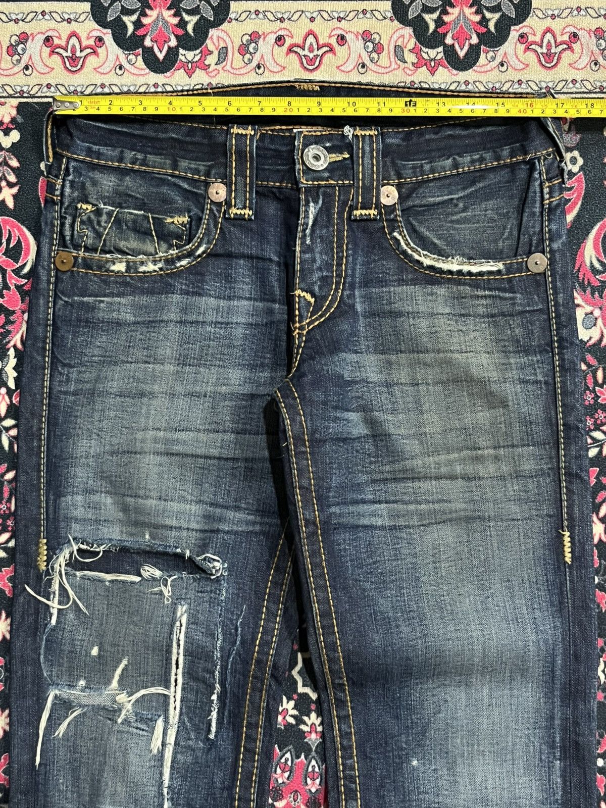 True Religion Vintage True Religion Dark Blue Distress Heavy Whisker Jeans Size US 30 / EU 46 - 12 Thumbnail