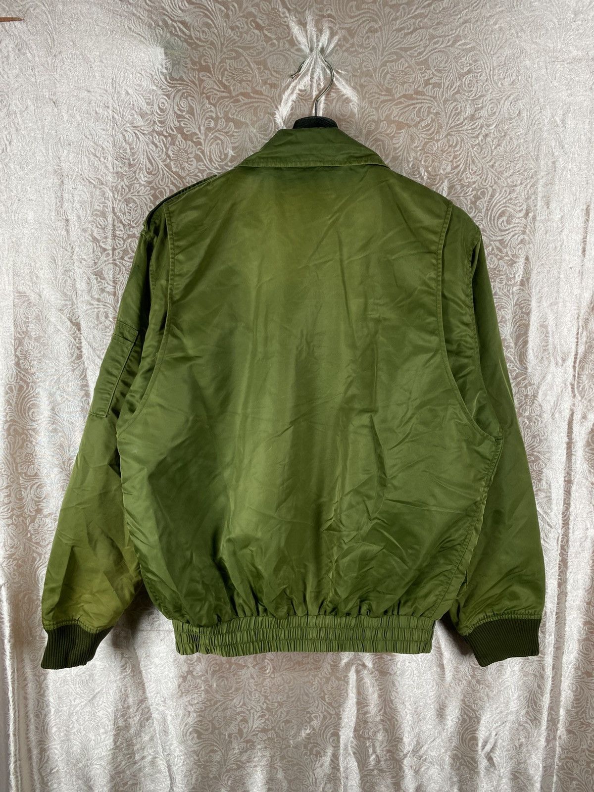 Vintage Vintage Military Style Green Utility Pocket Army Jacket Size US M / EU 48-50 / 2 - 11 Thumbnail