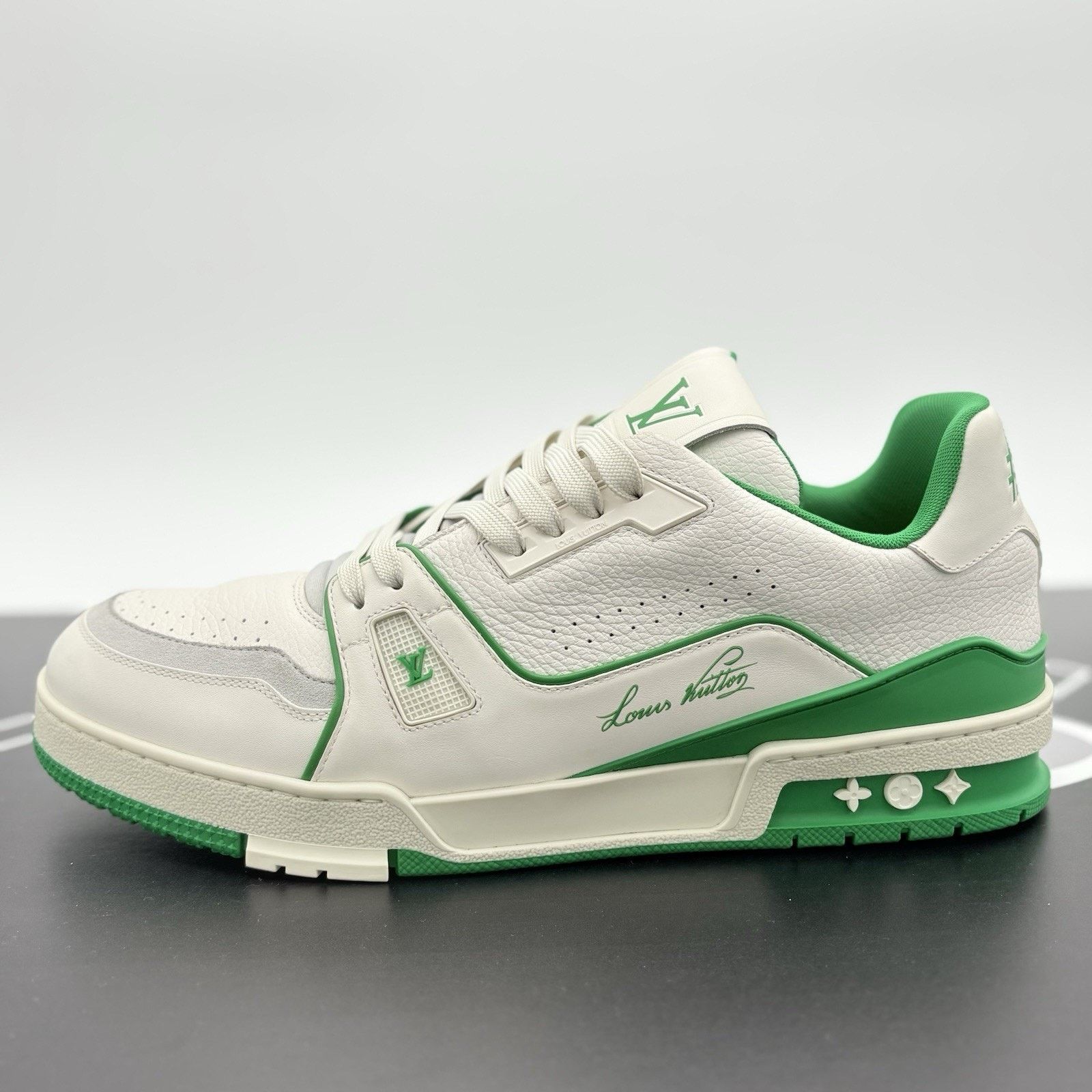 Louis Vuitton Louis Vuitton Trainer ' White Green ' | GREAT CONDITION! Size US 12.5 / EU 45-46 - 8 Thumbnail