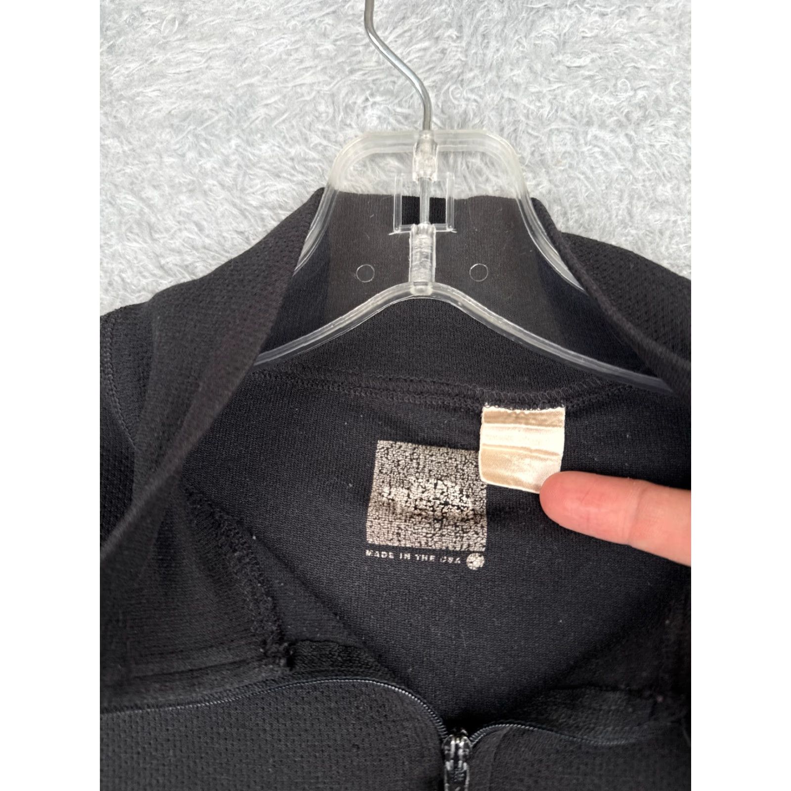 The North Face The North Face Sweater Mens Small Black Fleece 1/4 Zip 100% Polyester Pullover Size US S / EU 44-46 / 1 - 7 Thumbnail
