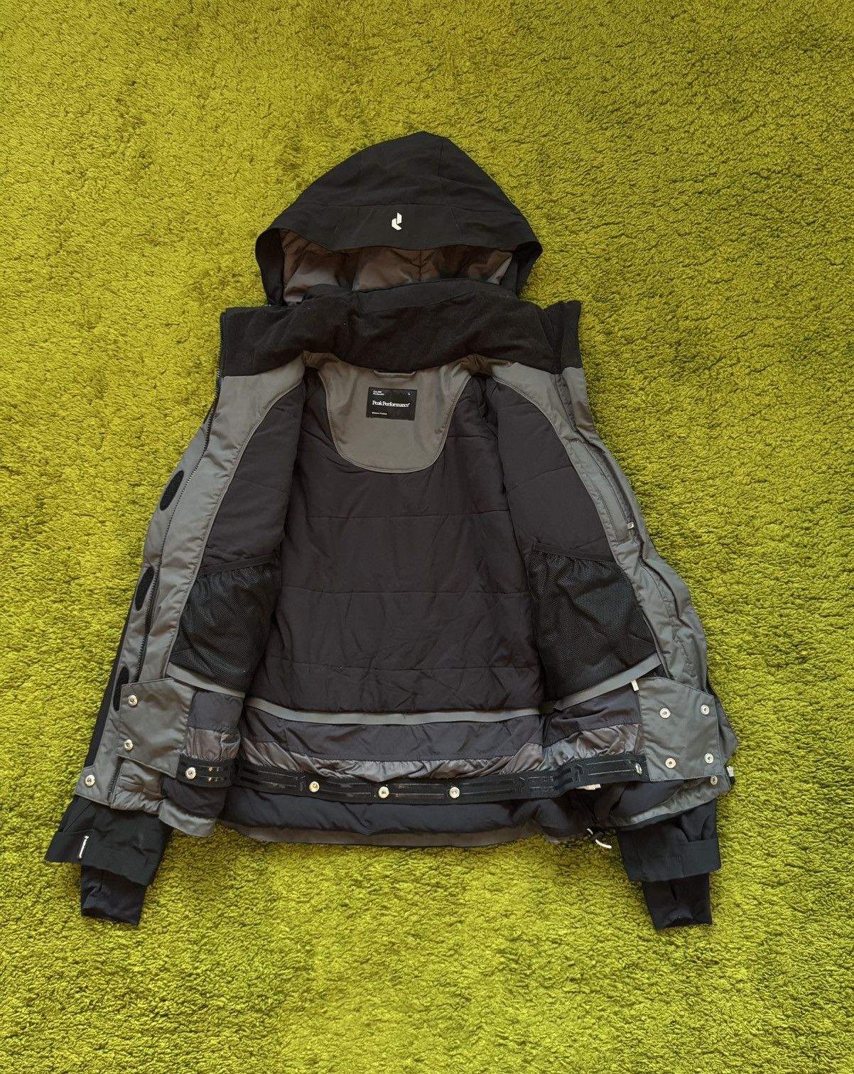 Peak Performance Peak Performance insulated thermo sky jacket Size L / US 10 / IT 46 - 2 Thumbnail
