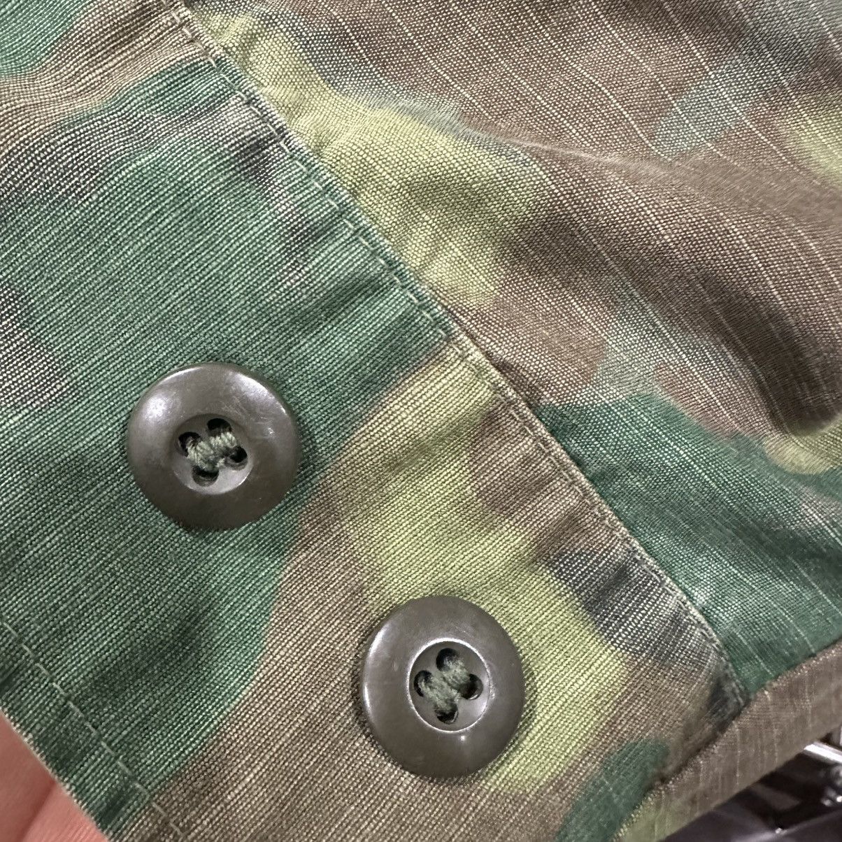 Vintage ORIGINAL 60s US MILITARY JUNGLE JACKET CAMOUFLAGE ERDL Size US M / EU 48-50 / 2 - 4 Thumbnail