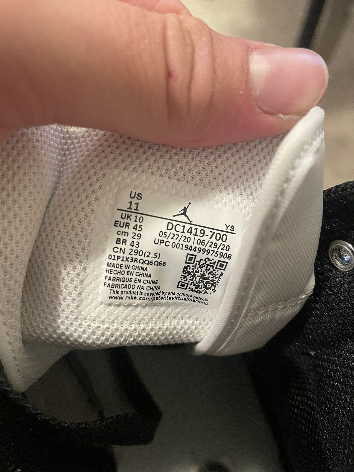 Jordan Brand Jordan 1 mid gold Size US 11 / EU 44 - 5 Thumbnail