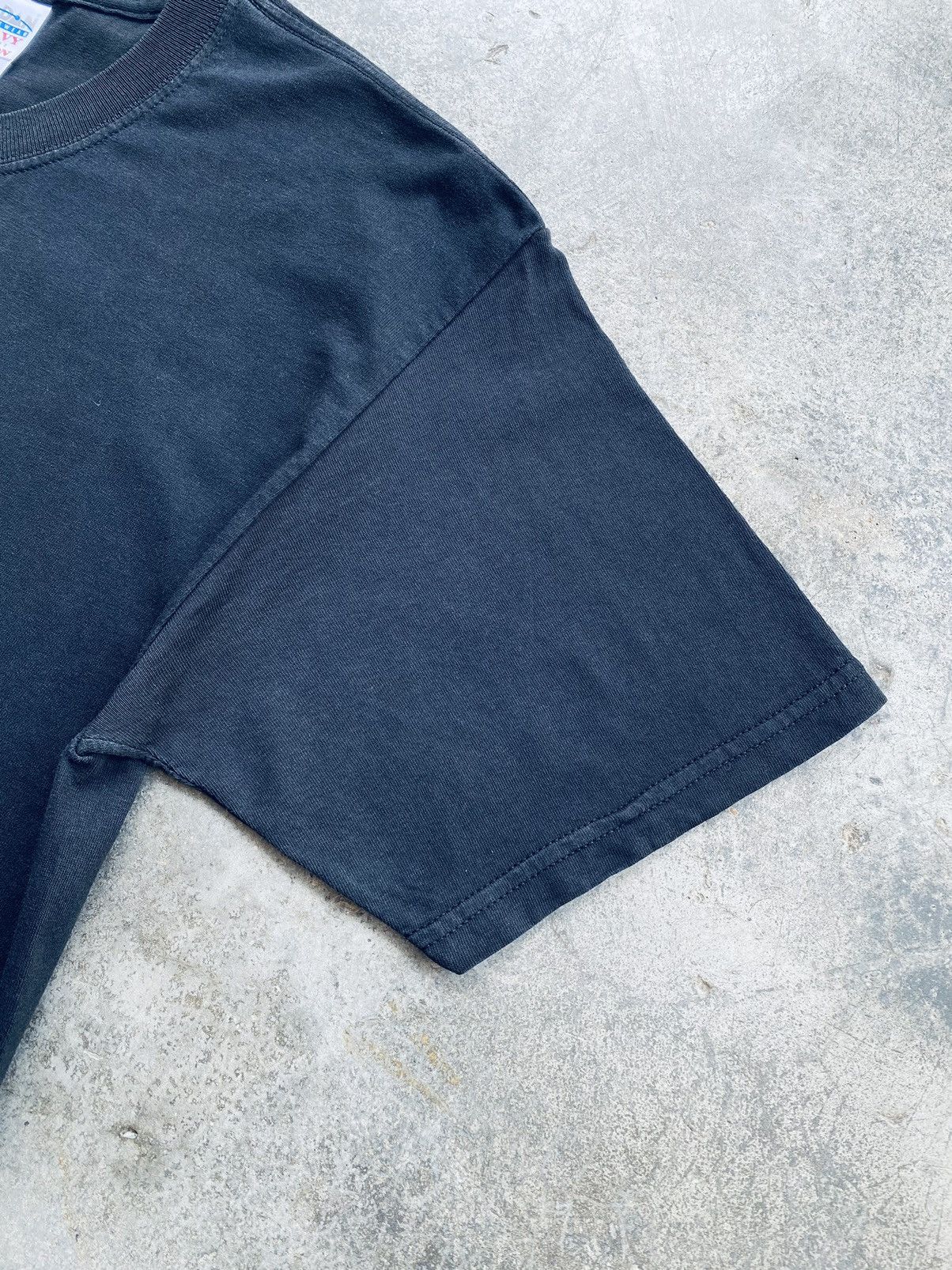 DC Vintage 2003 The Dc Video Big Black Skateboards Tees Size US L / EU 52-54 / 3 - 6 Thumbnail