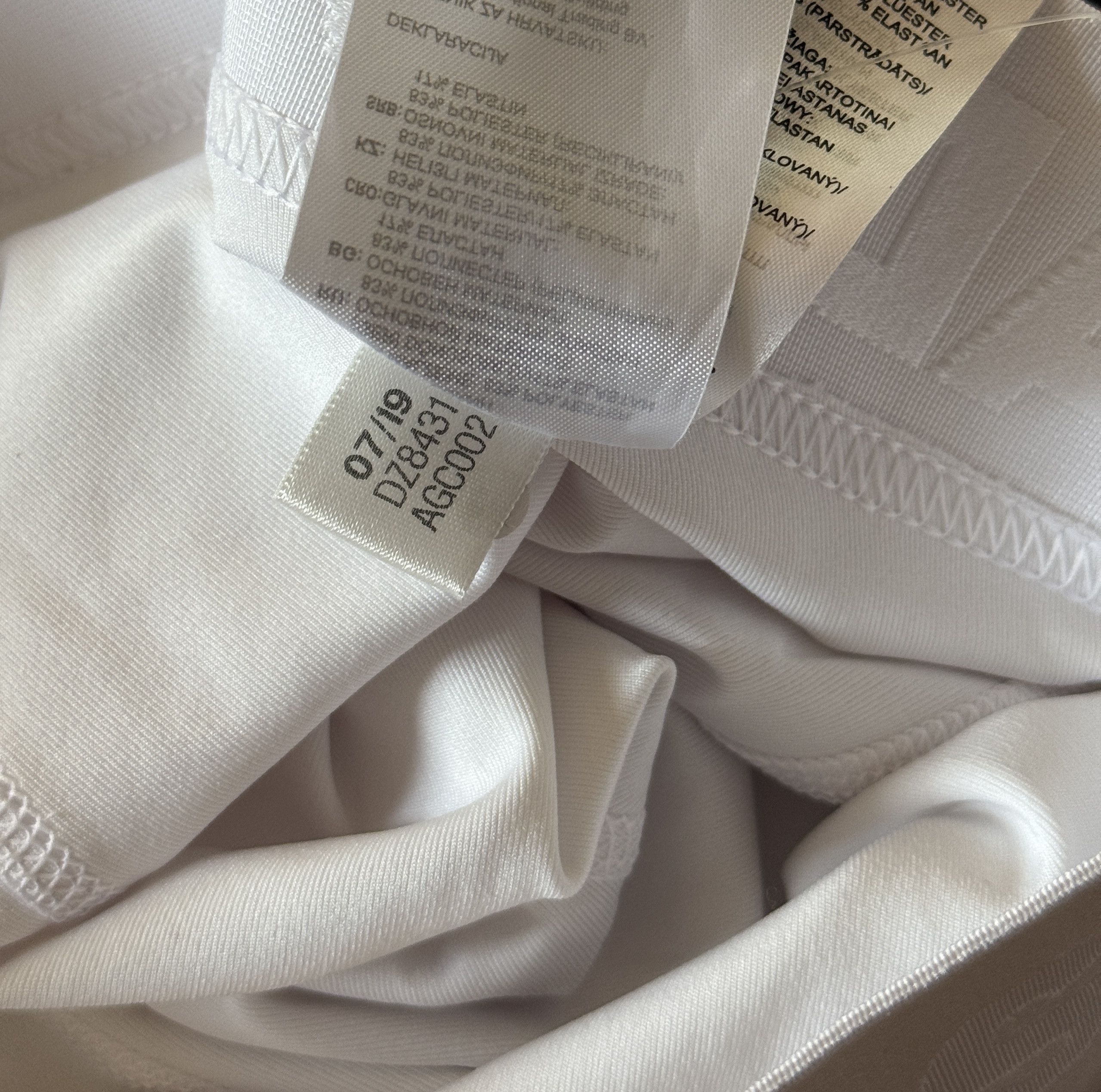 Adidas adidas Alphaskin 6 Compression Shorts Mens Dz8431 size S Size US 30 / EU 46 - 9 Thumbnail