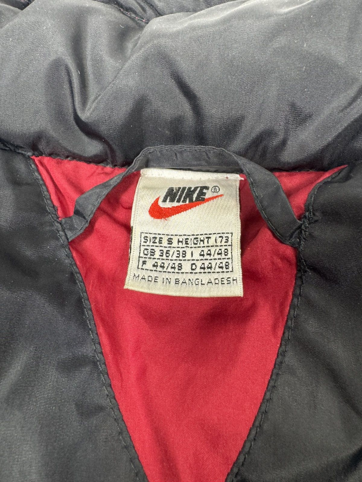 Nike Vintage 90s Nike Big Swoosh Puffer Down Jacket Size US S / EU 44-46 / 1 - 18 Thumbnail