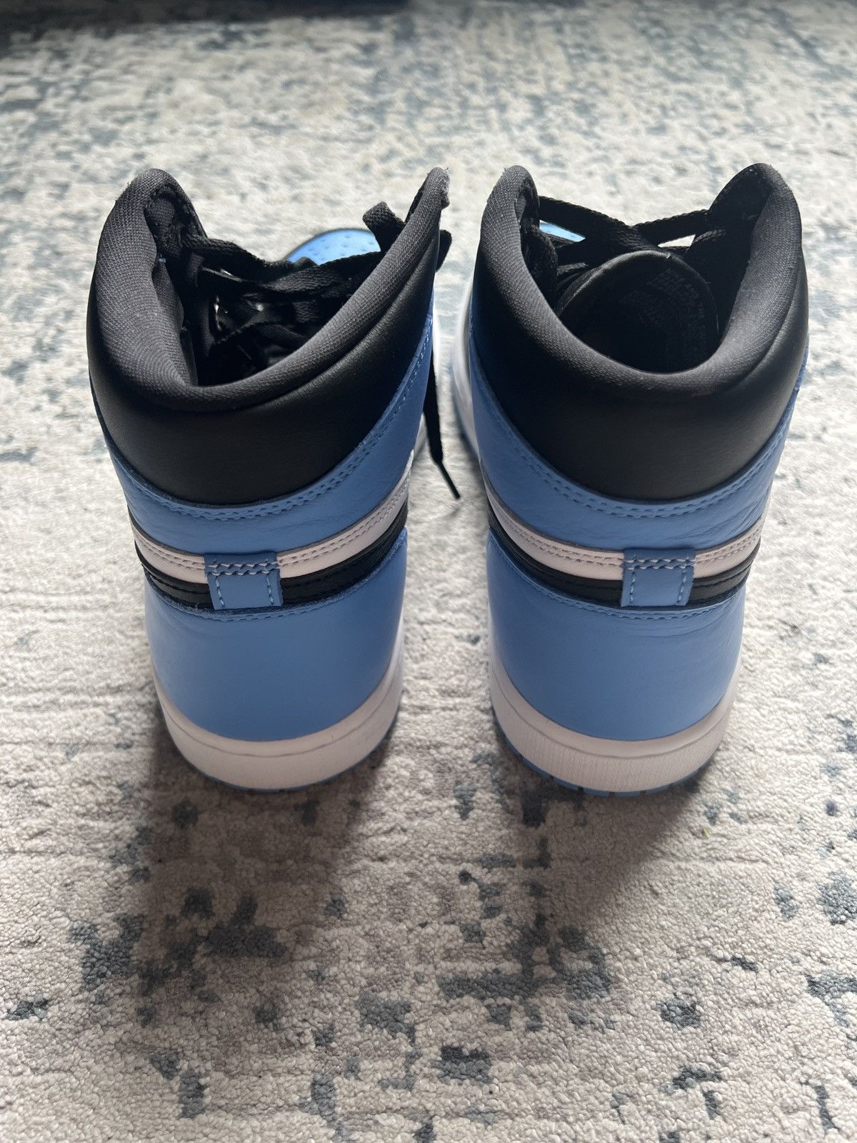 Jordan Brand Jordan retro 1 UNC Toe Size US 10.5 / EU 43-44 - 4 Thumbnail